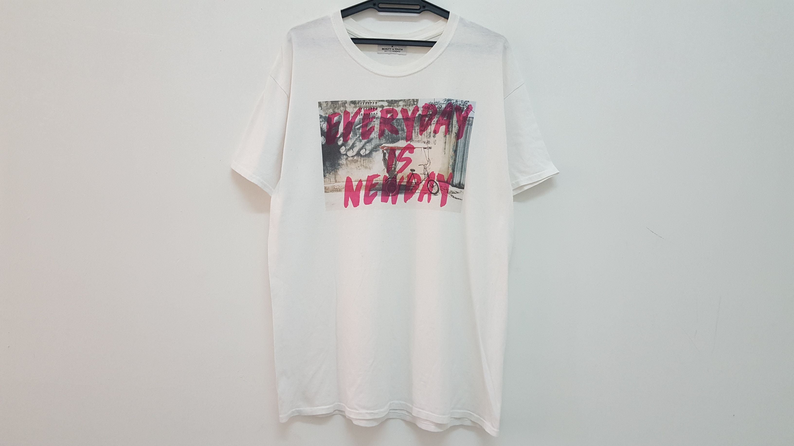 Flagstuff X United Arrows Dope Photo Quotes Art Tee Rare Streetwear Hoodie, Sweatshirt | FlexRushtees.com