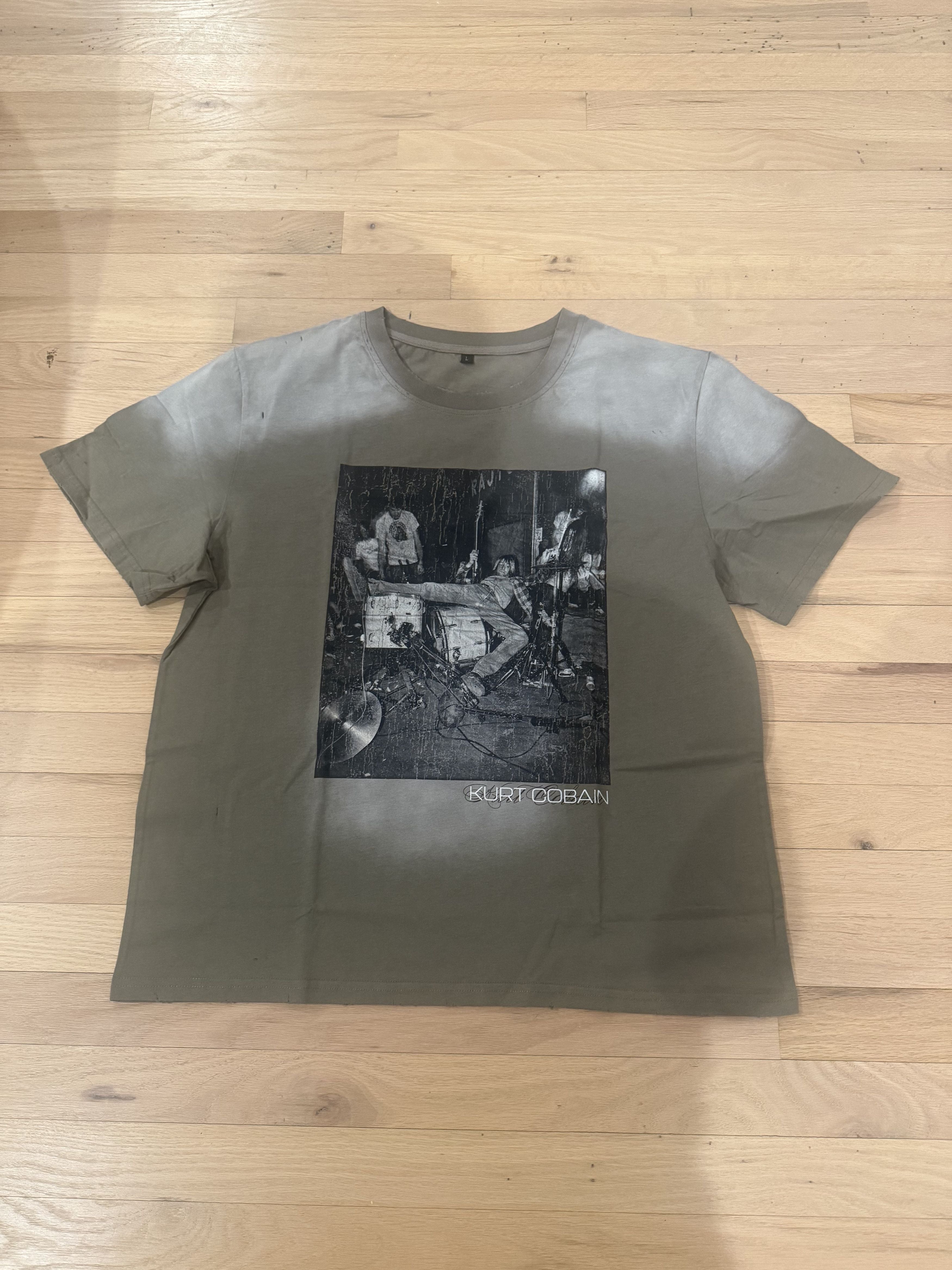 The Gv Gallery Vintage Kurt Cobain Tee Hoodie, Sweatshirt | FlexRushtees.com