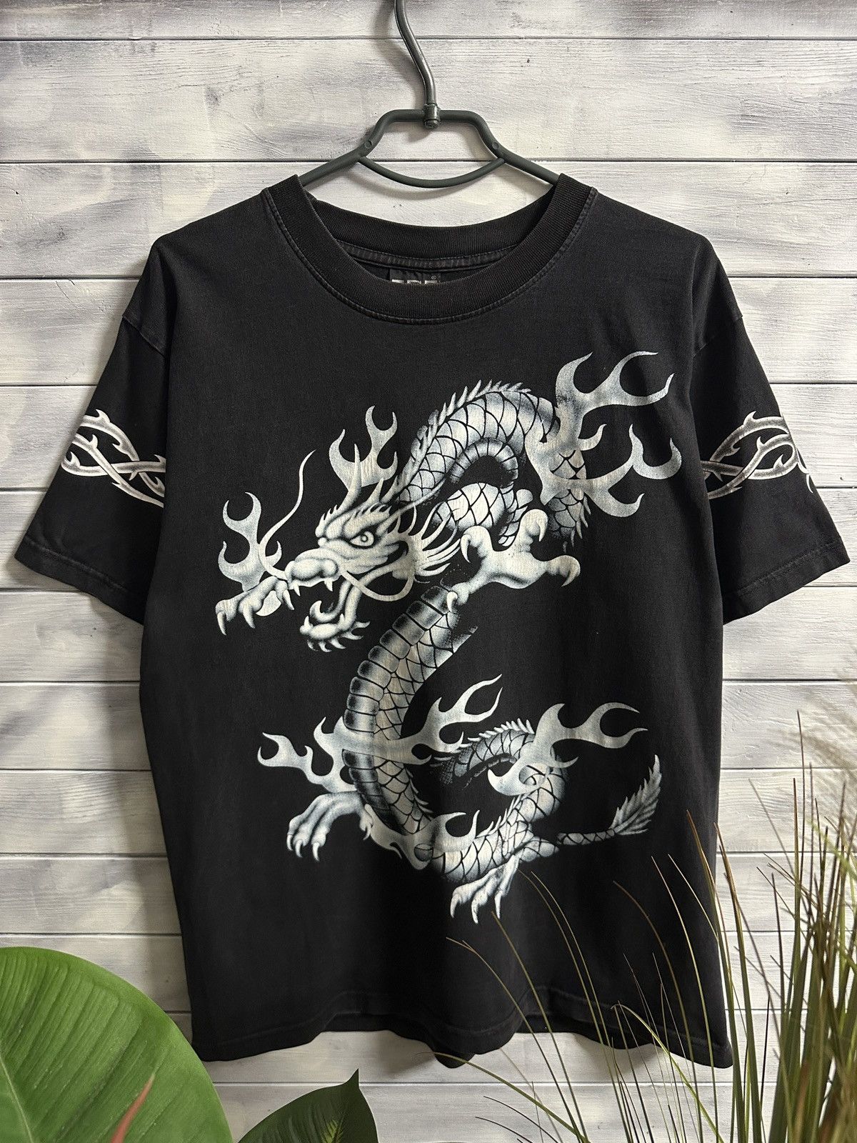 Rare Vintage T Shirt Dragon Rock Of The Red Tribal Tee
