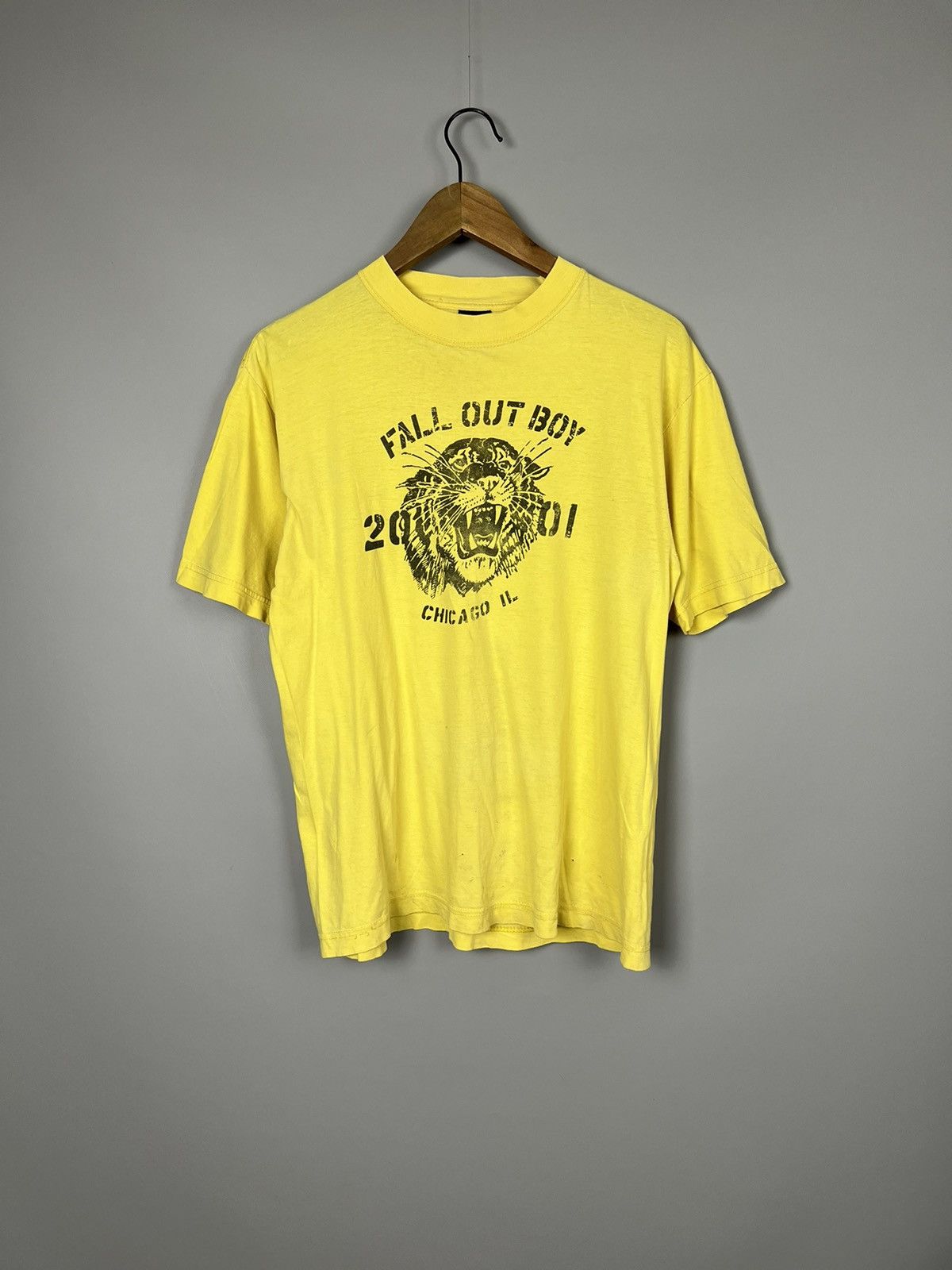 Vintage Fall Out Boy 2001 Vintage Shirt Hoodie, Sweatshirt | FlexRushtees.com