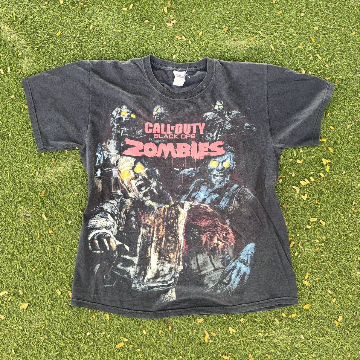 Vintage Sunfaded Y2k Call Of Duty Balck Ops Tshirt