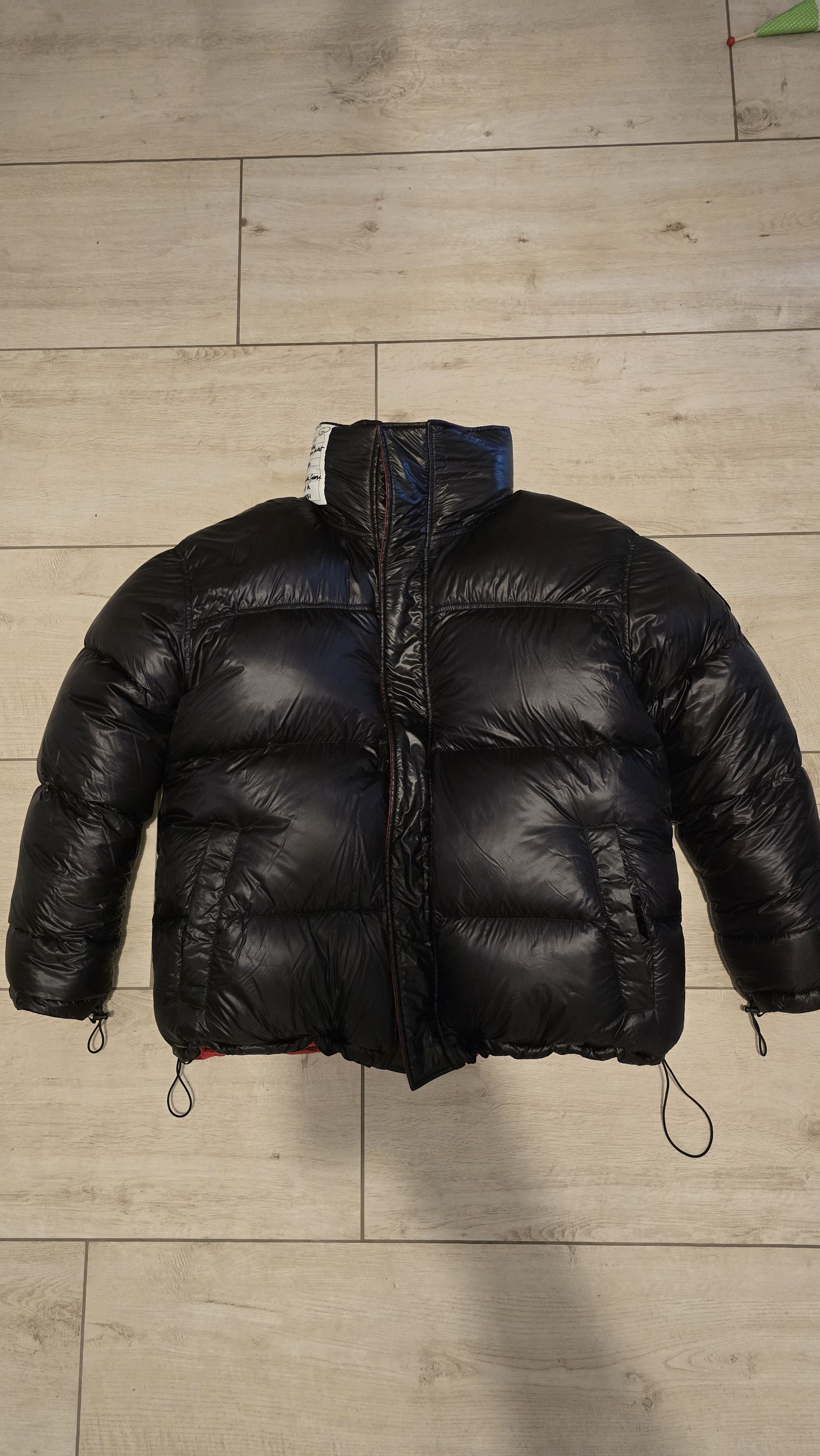 Vetements X Canada Goose Puffer Ss2017 Demna T-Shirts, Hoodie, Sweatshirt | FlexRushtees.com
