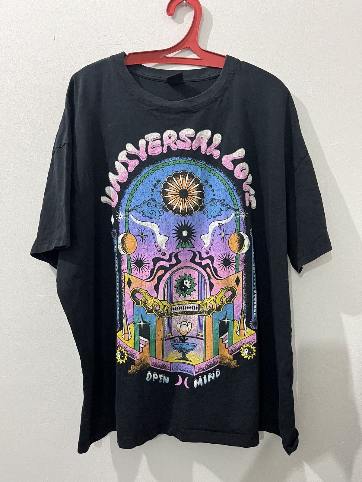 Rock Band Universal Love Psychedelic Culture Tee