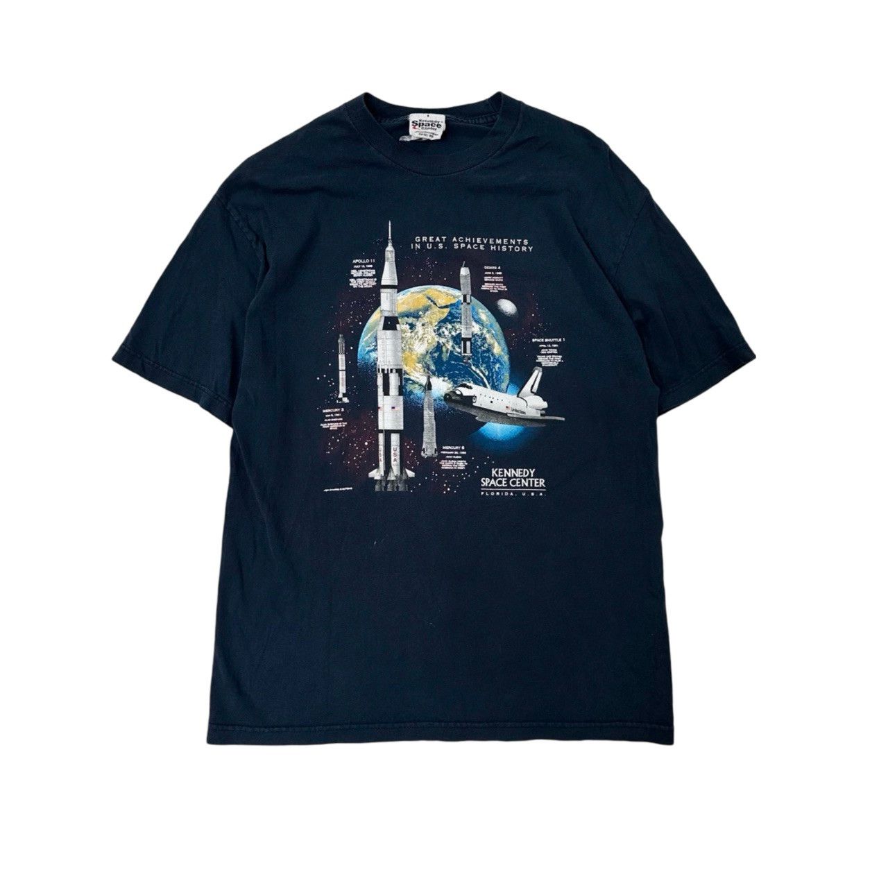 Vintage 00s Kennedy Space Station Graphic Space T Shirt