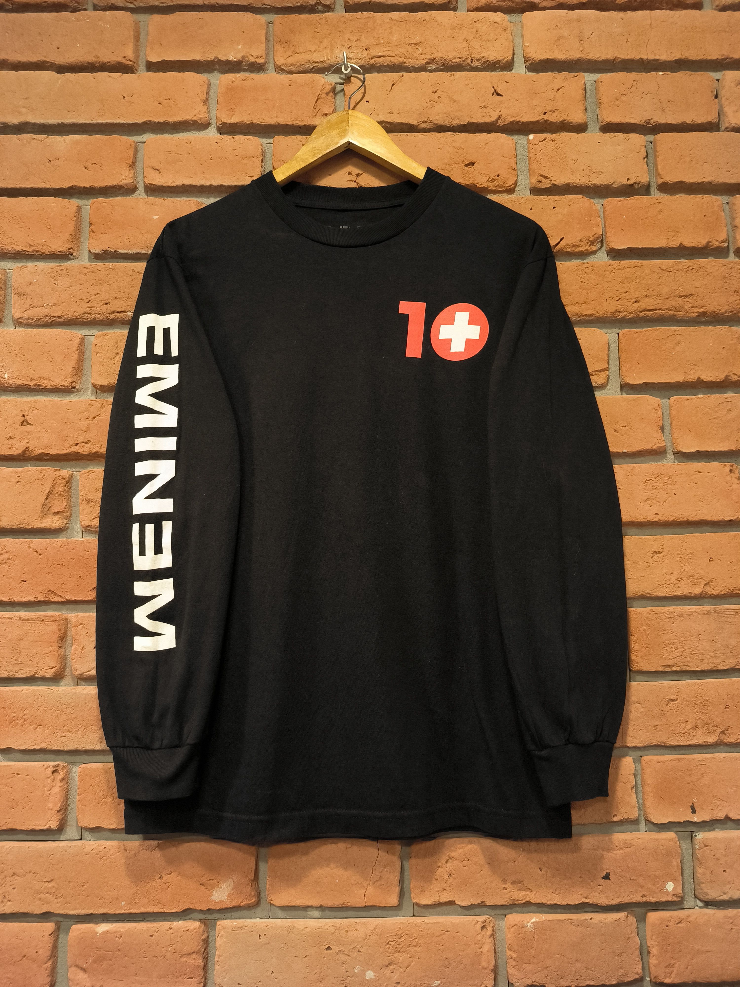Eminem 10 Year Anniversary Recovery Long Sleeve Shirt Hoodie, Sweatshirt | AU16VibeMintTees.com