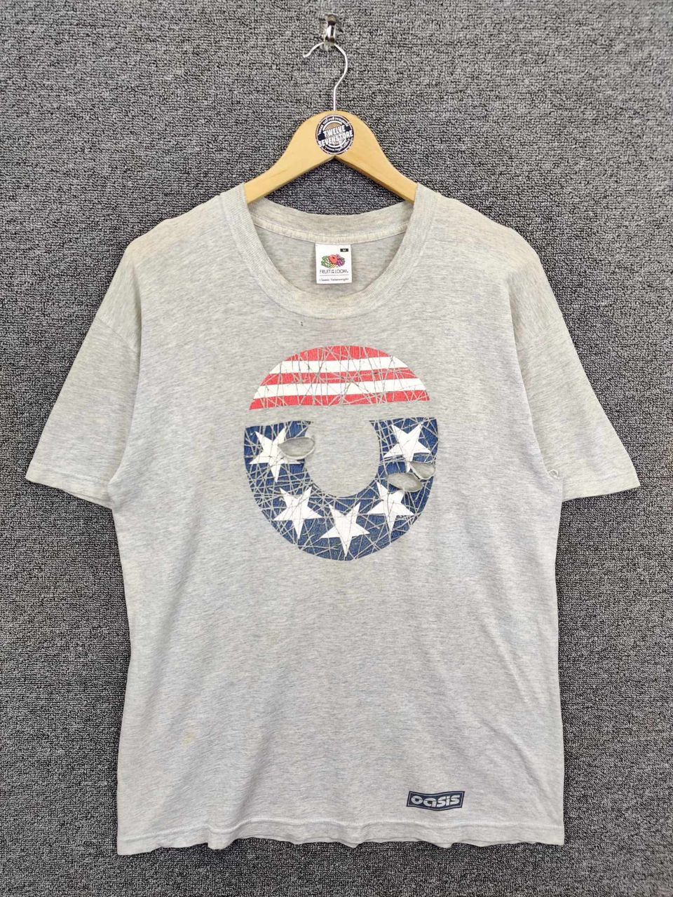 Vintage Oasis Distressed American Band Rock Tee Tshirt Hoodie, Sweatshirt | FlexRushtees.com