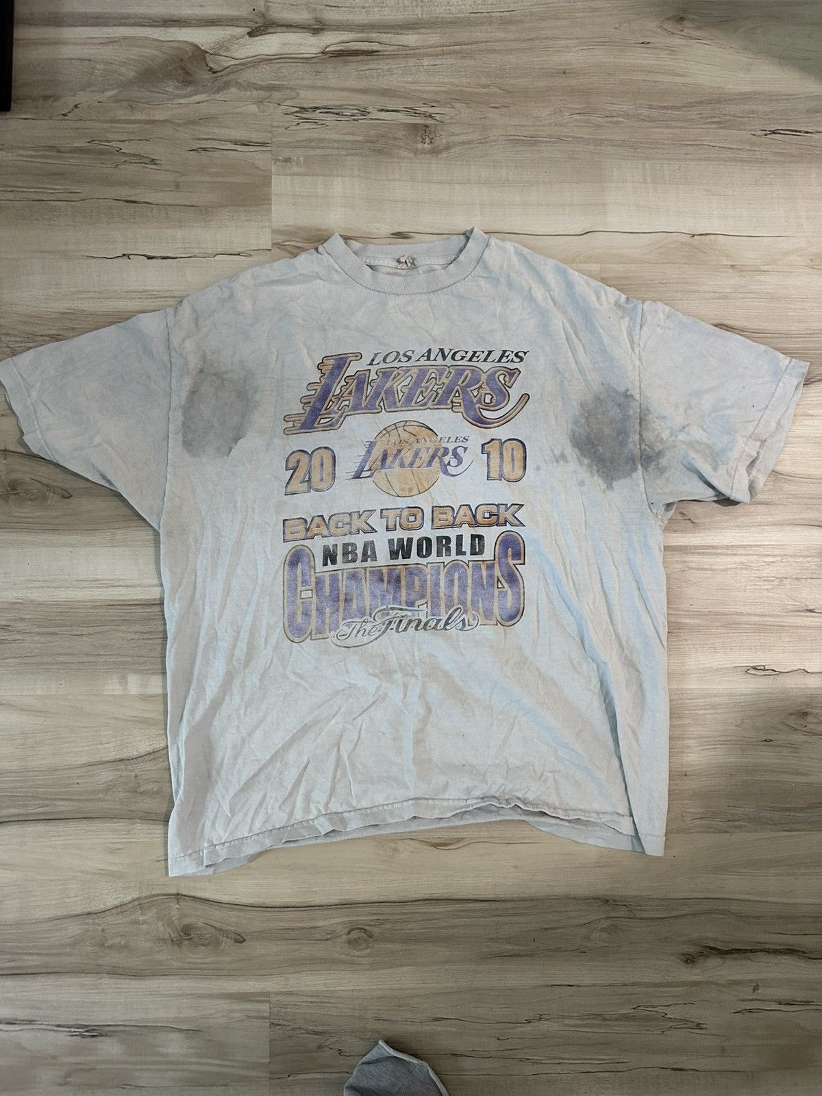 Vintage Lakers 2010 Championship T Shirt Hoodie, Sweatshirt | FlexRushtees.com