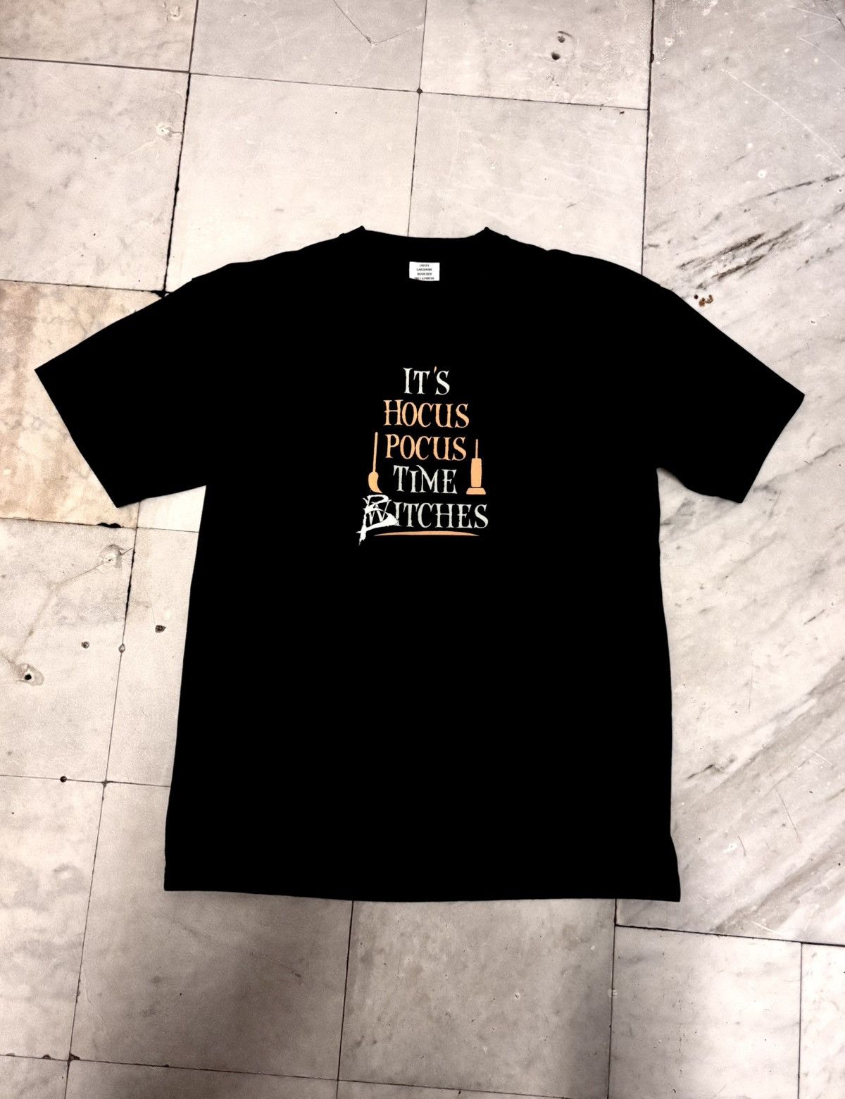 Vetements Aw19 Hocus Pocus Halloween T Shirt
