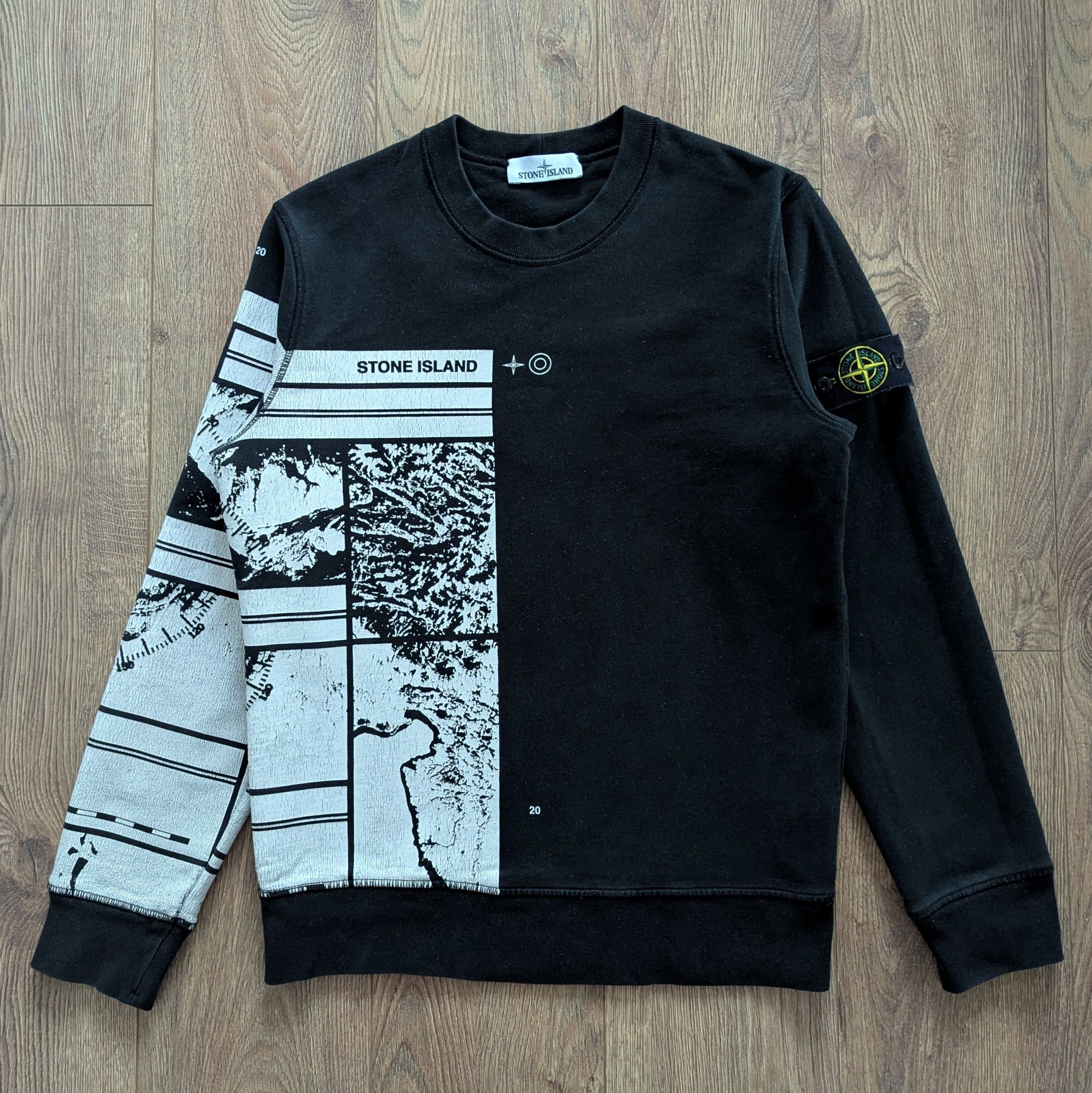 Island Stone Island Mural Graphic Sweatshirt Size M Casual Clothing