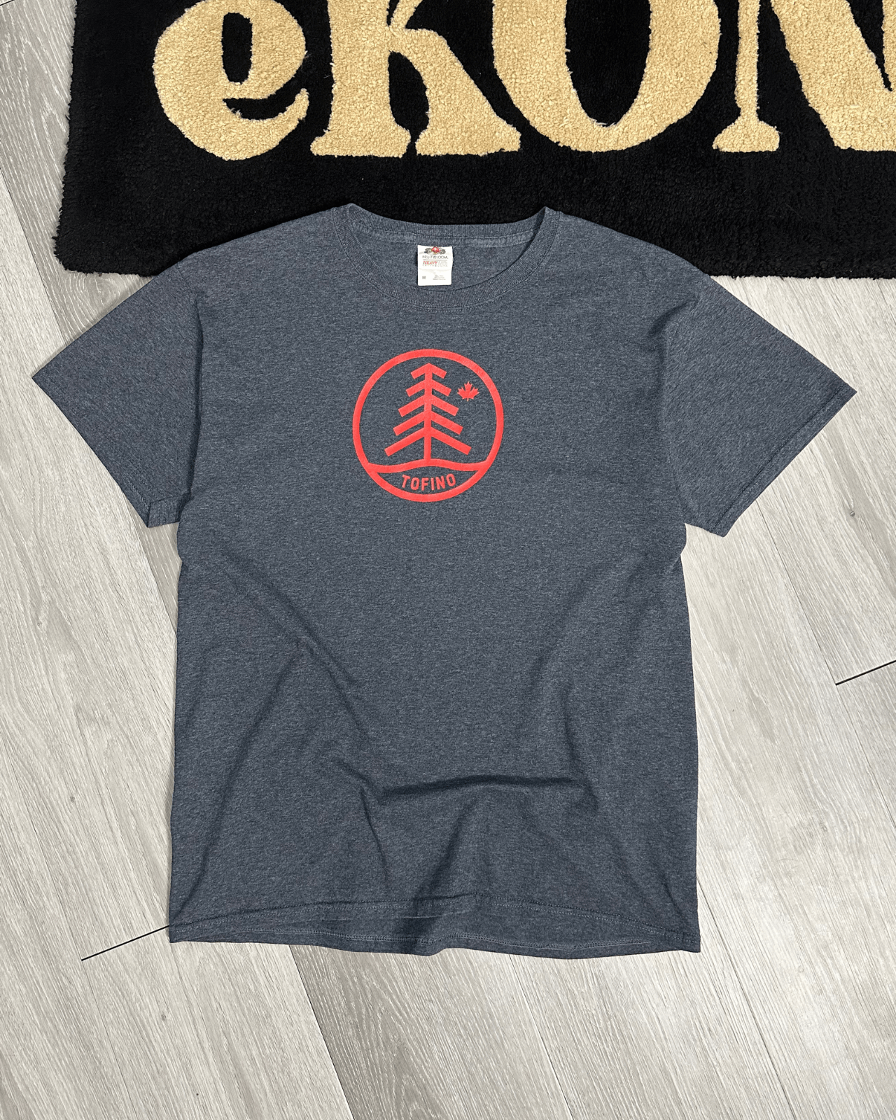 Vintage Fruit Of The Loom Tofino Bc T Shirt Size Medium