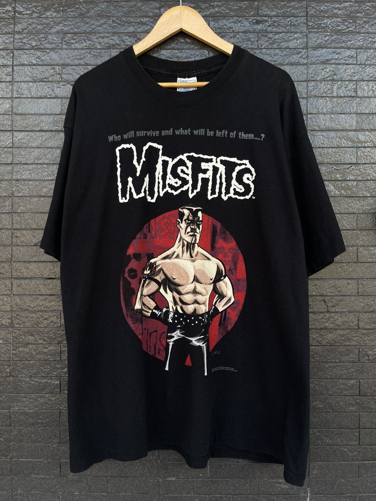 Misfits X Vintage Vintage Misfits 25th Anniversary 2001s T-Shirts, Hoodie, Sweatshirt | FlexRushtees.com