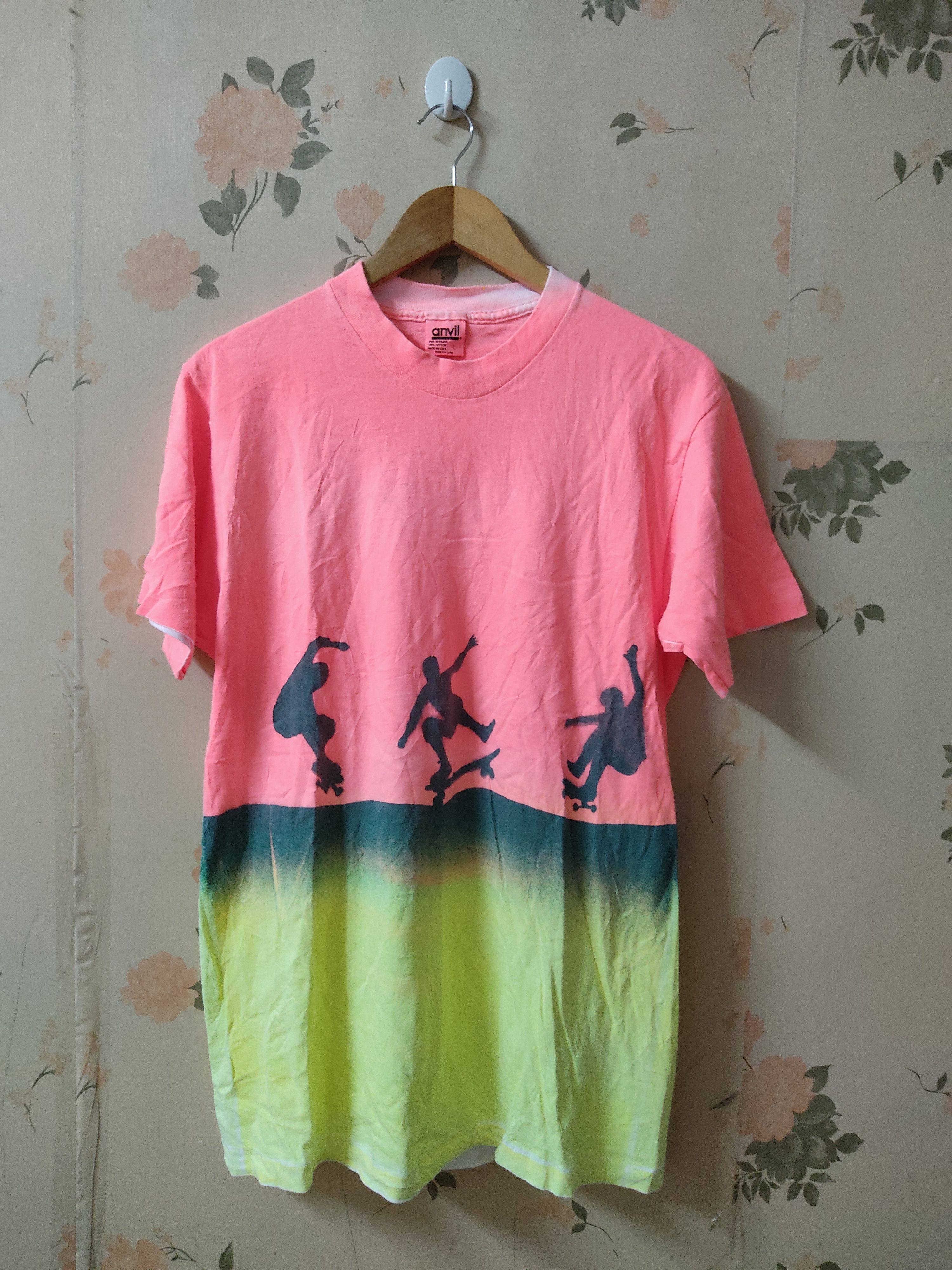 Vintage Anvil Skateboard Tshirt