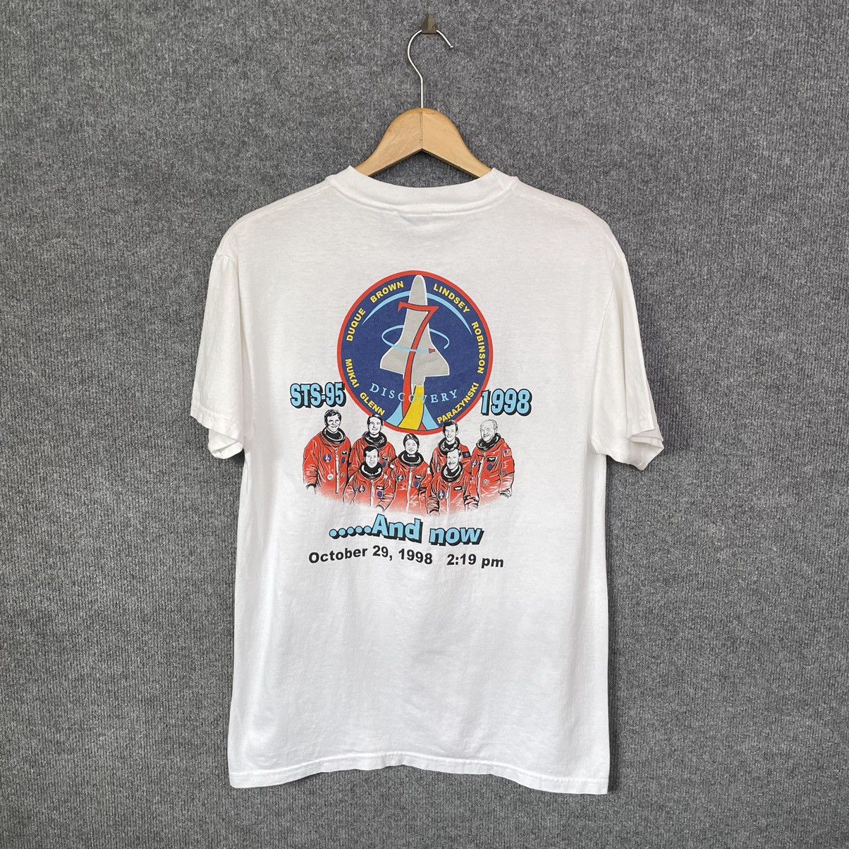 Vintage 90s Discovery Space Shirt John Glenn Nasa T Shirt