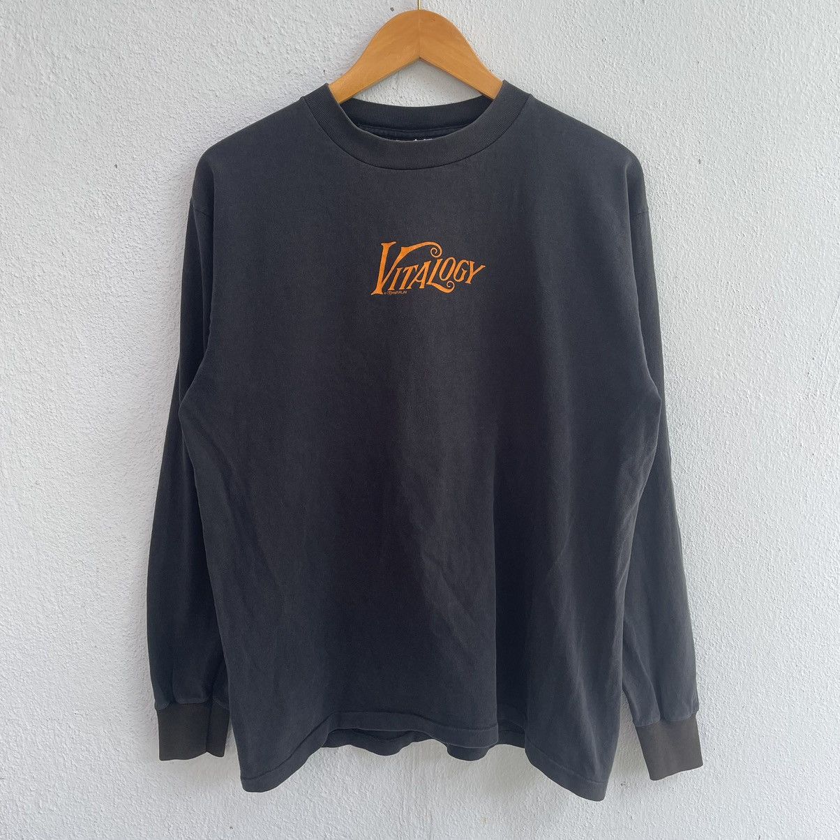 Vintage 90s Pearl Jam Vitalogy Album Longsleeve Shirt Hoodie, Sweatshirt | FlexRushtees.com