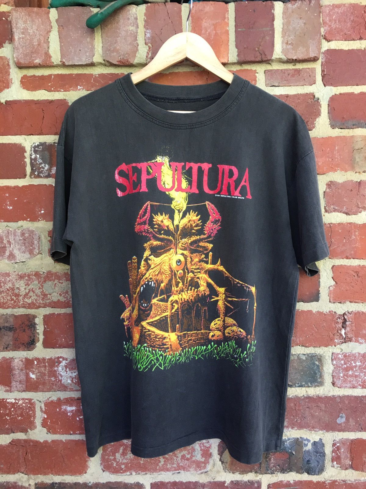 Band Tees Vintage Sepultura Arise T Shirt Hoodie, Sweatshirt | FlexRushtees.com