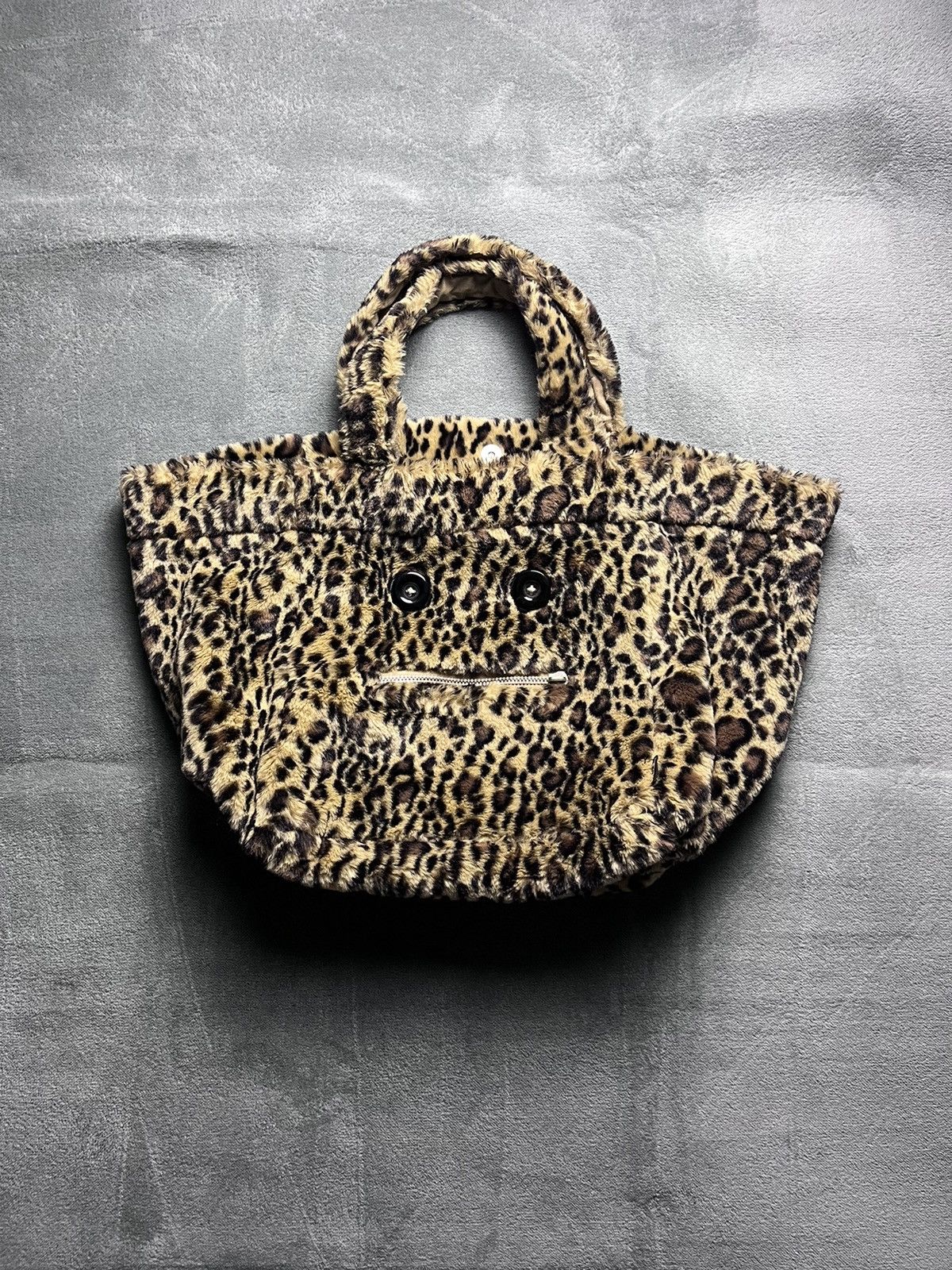 20471120 Hyoma Furry Leopard Giant Tote Bag