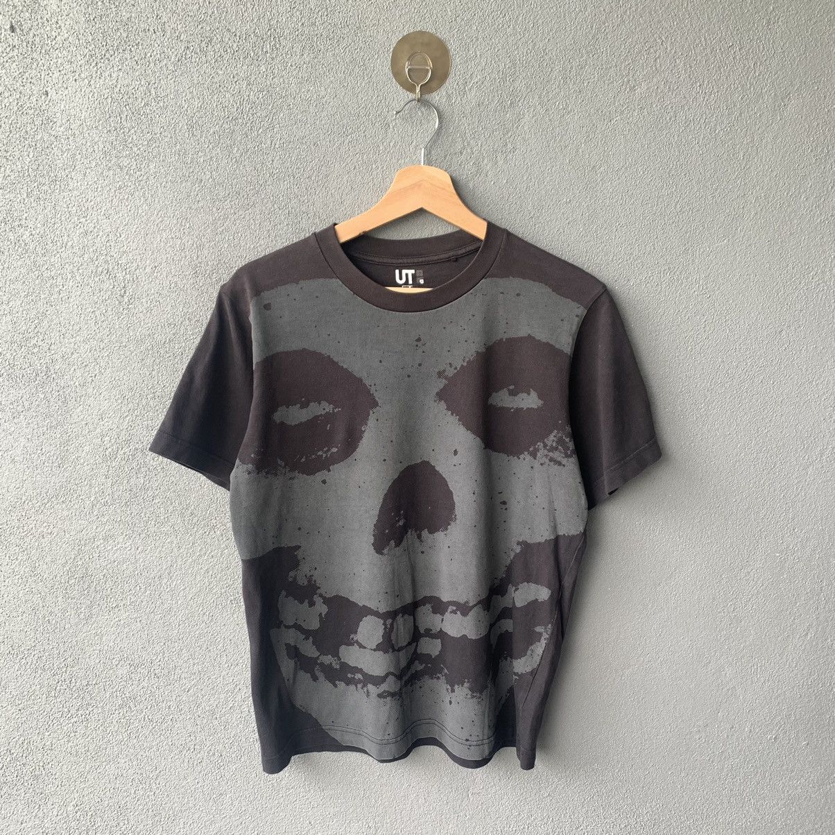 Misfits Uniqlo X Misfit Big Print Black T Shirt Hoodie, Sweatshirt | FlexRushtees.com