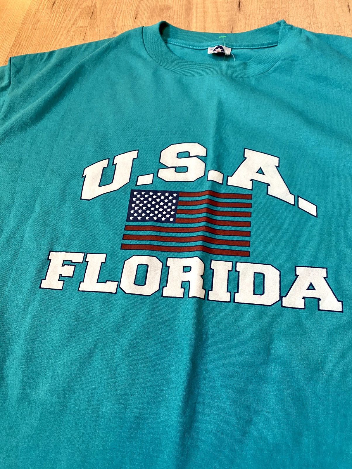 Vintage Deadstock Usa Florida Essential Tee Shirt Single Hoodie, Sweatshirt | FlexRushtees.com