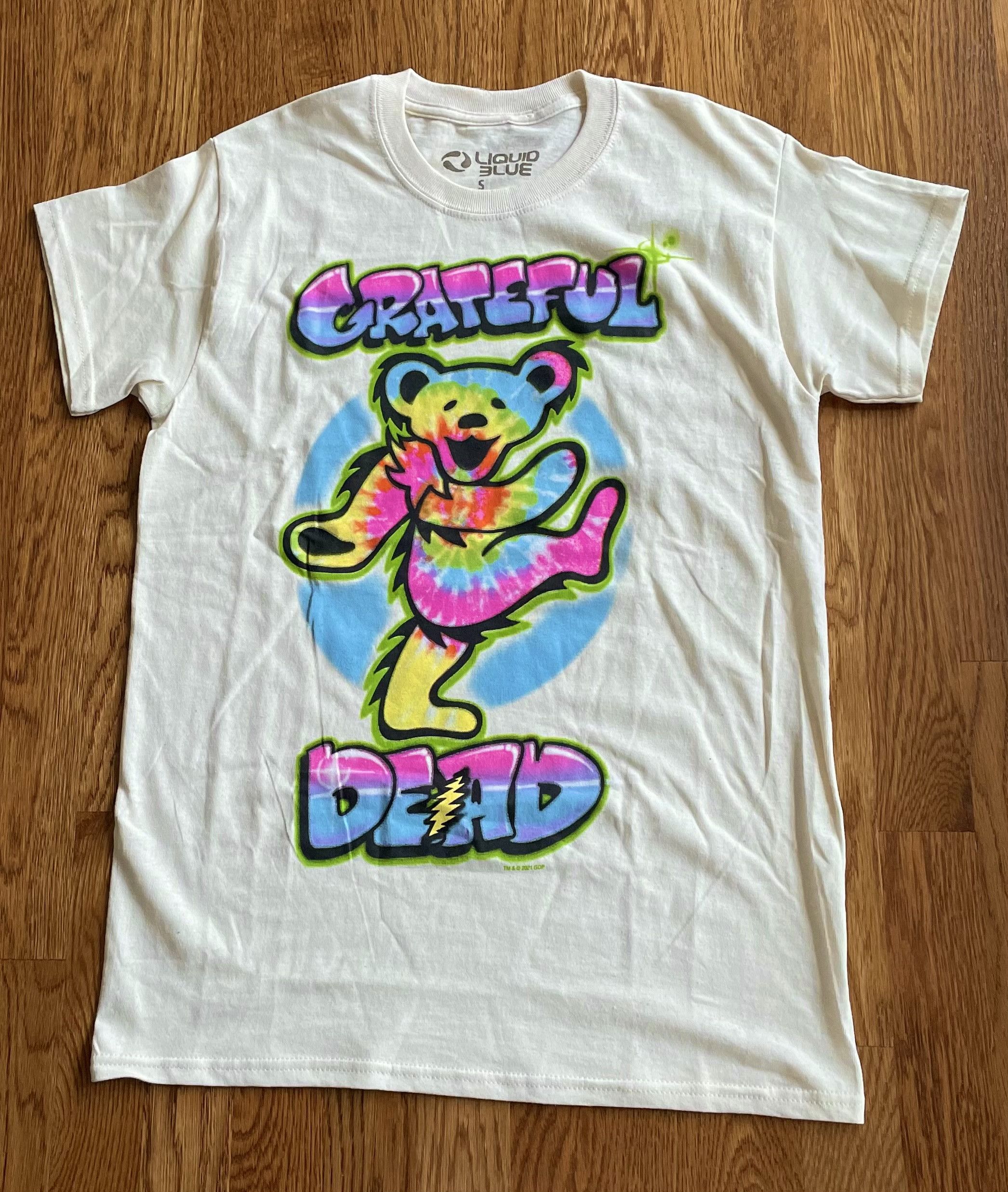 Liquid Blue Small White Rainbow Tie Dye Airbrush Bears Tour Tee Shirt Hoodie, Sweatshirt | AU16VibeMintTees.com