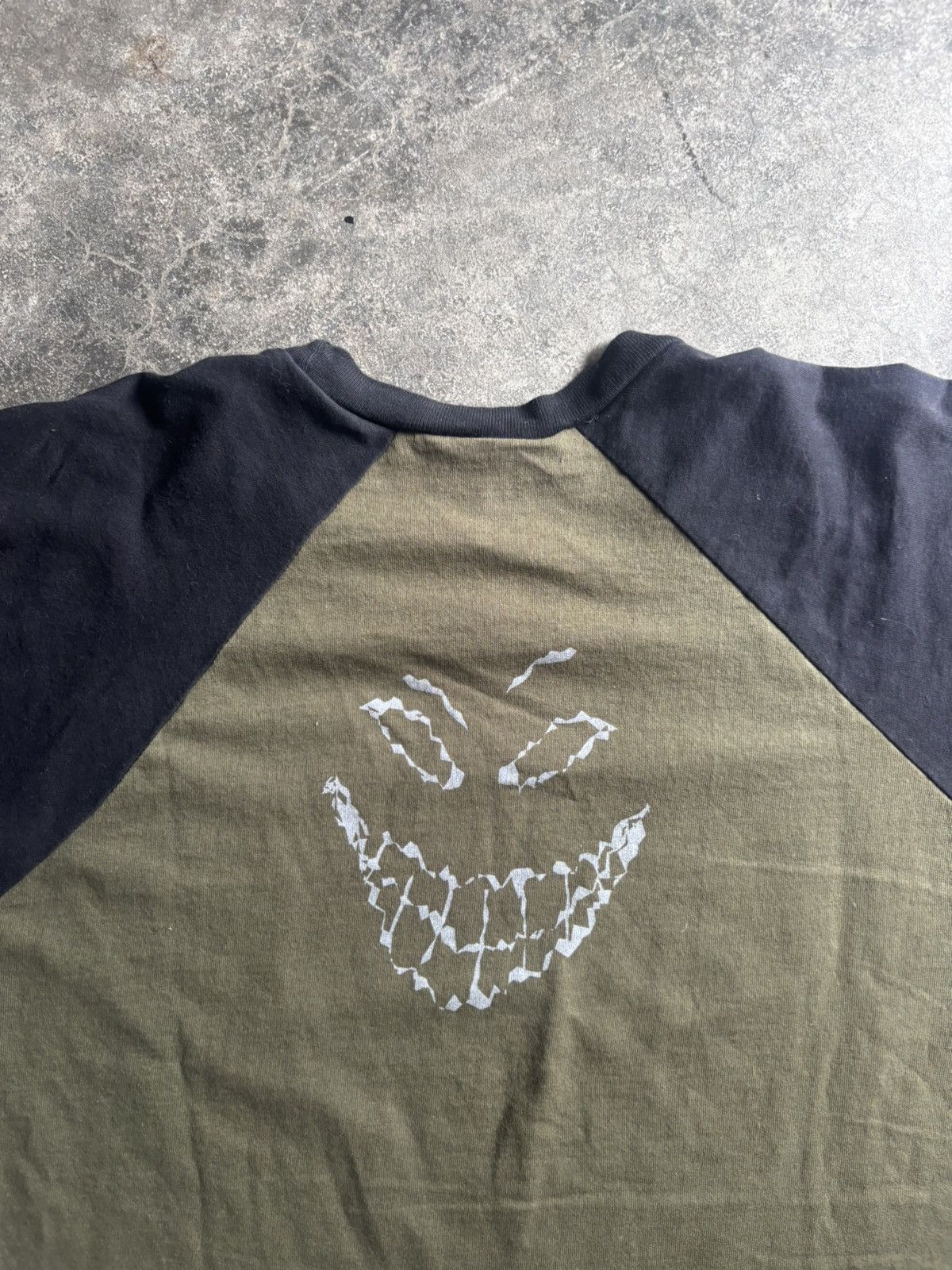 Giant Vintage 2000s Y2k Disturbed Grunge Metal Band Tee