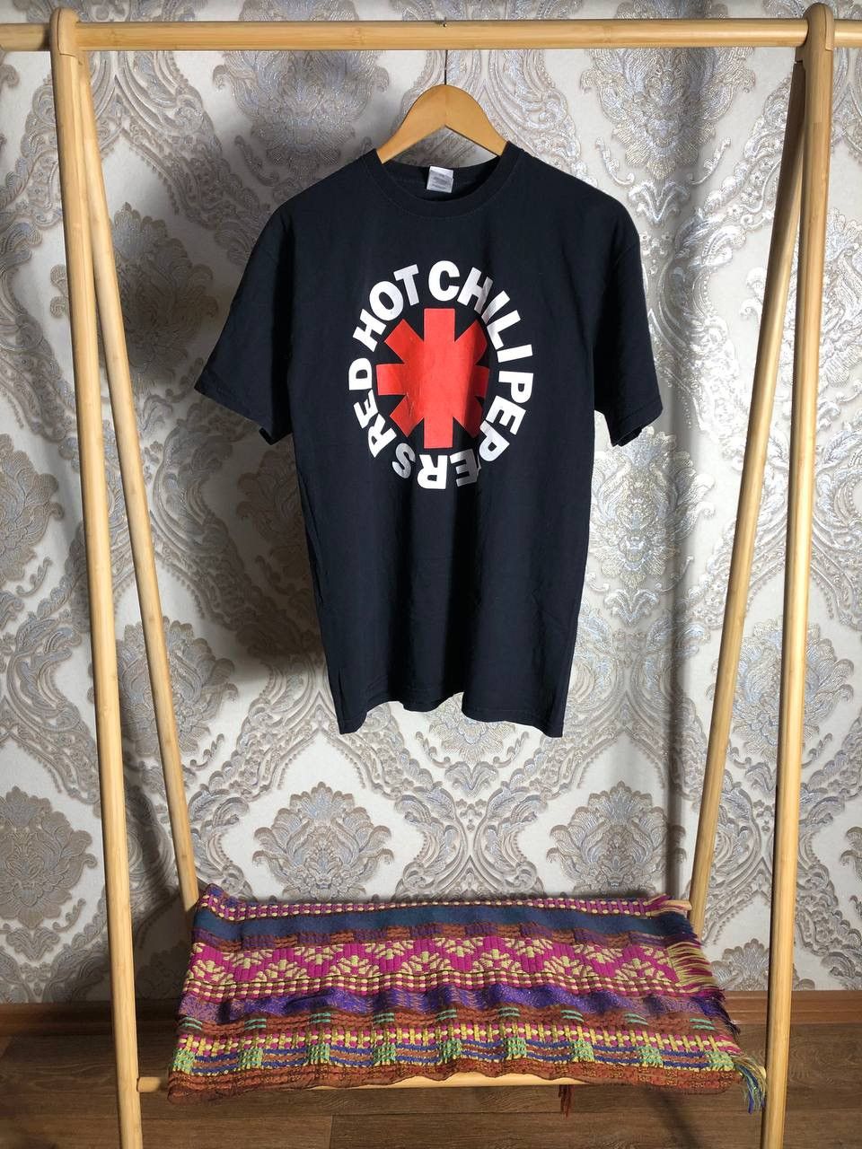 Vintage Very Rare Red Hot Chili Peppers Rock T Shirt World Tour 90s Hoodie, Sweatshirt | FlexRushtees.com