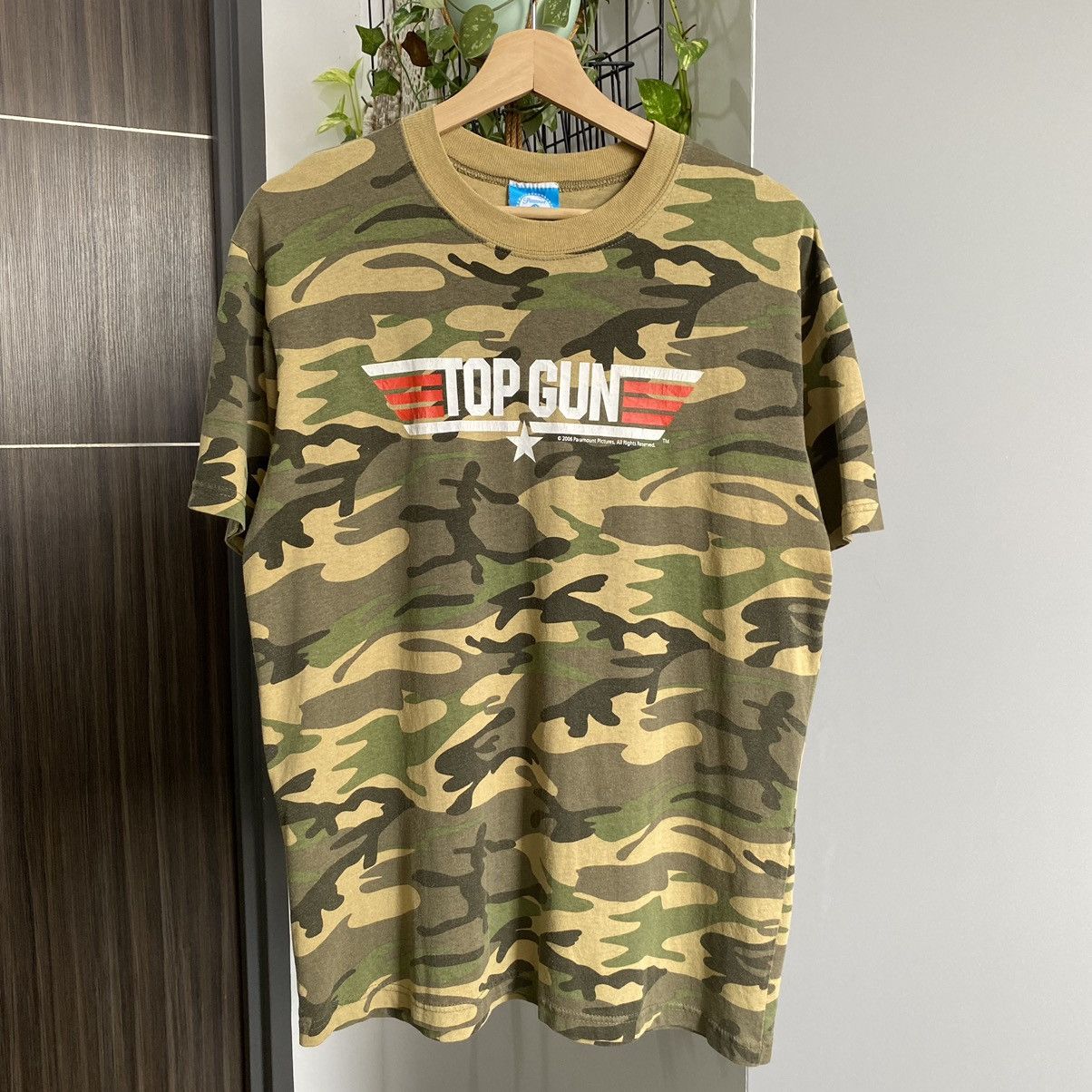 Giant Vintage Y2k Top Gun Paramount Pictures Movie Erd Camo Tee