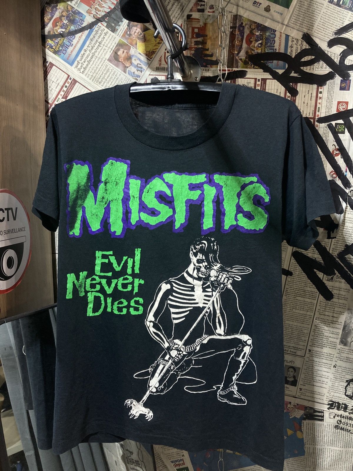 Misfits X Vintage 80 S Vintage Misfits Tee Hoodie, Sweatshirt | FlexRushtees.com