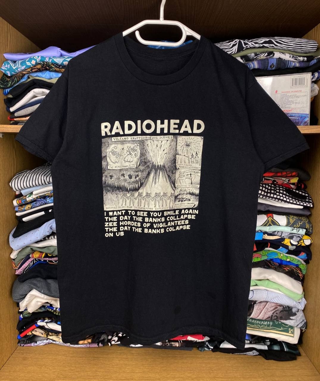 Vintage Radiohead Y2k Sounds Of Orgy Waste Tee Hoodie, Sweatshirt | FlexRushtees.com