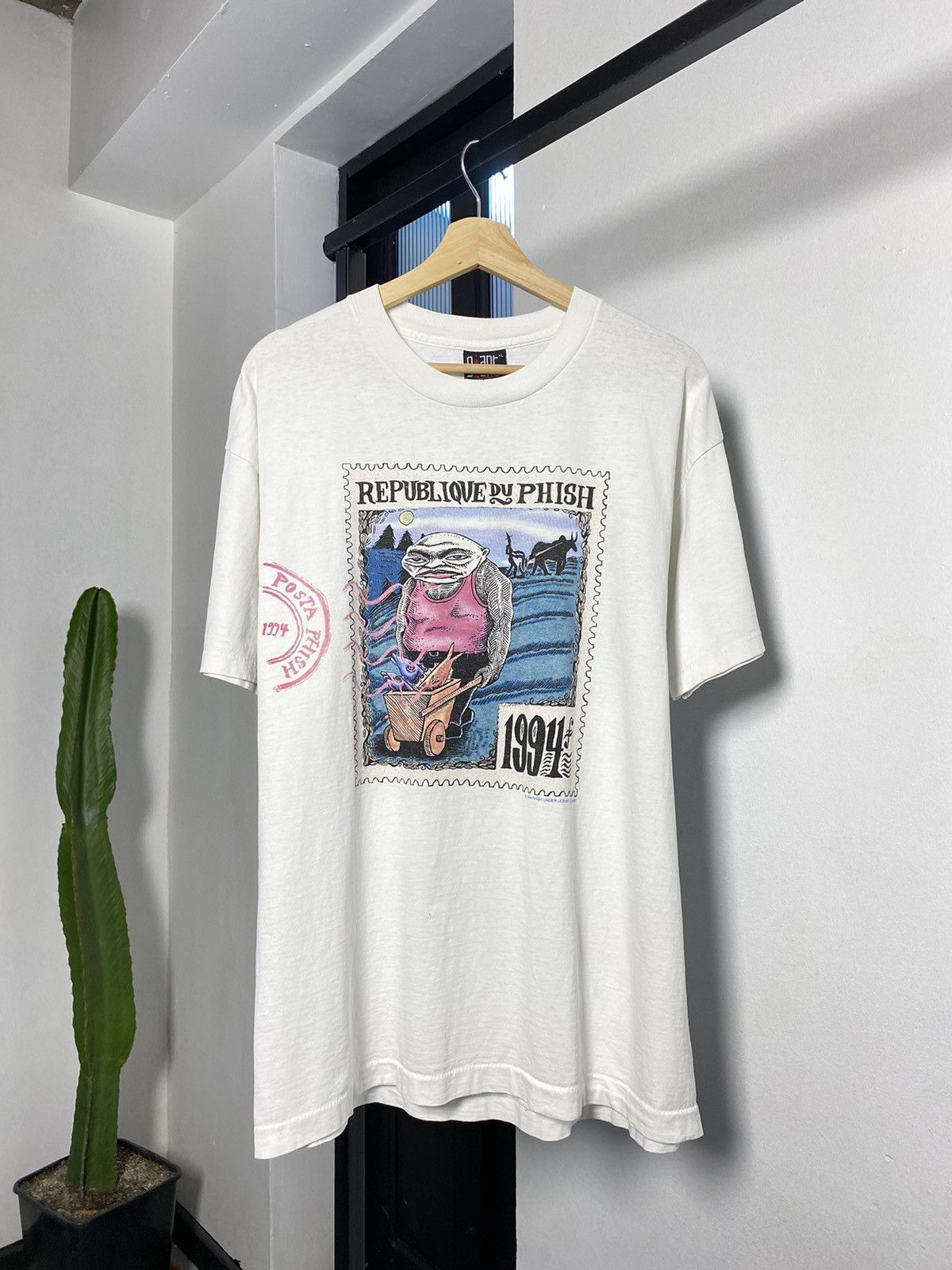 Designer X Vintage Vintage 1994 Phish Tour Band Tee Hoodie, Sweatshirt | FlexRushtees.com