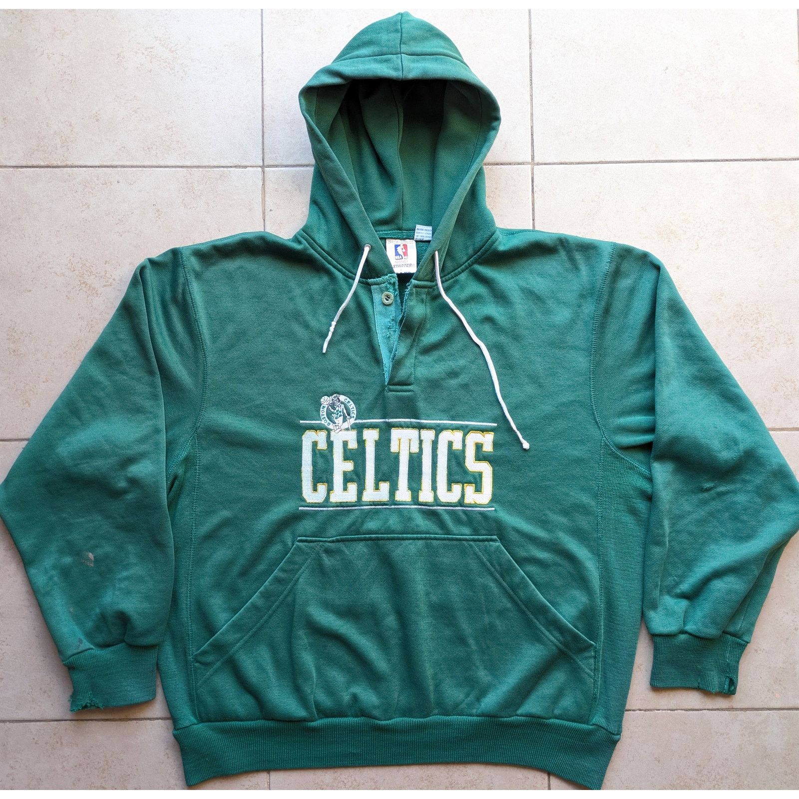 Starter Boston Celtics 80s Starter Hoodie L Green St Patrick Nba Vtg T-Shirts, Sweatshirt | FlexRushtees.com
