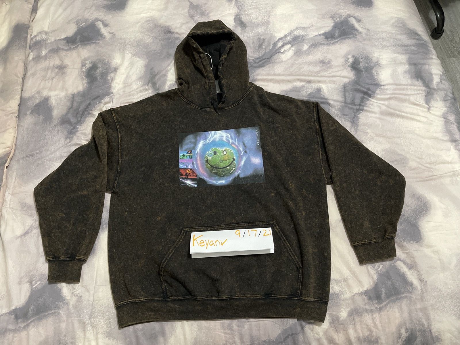 Fortnite World Hoodie Size L