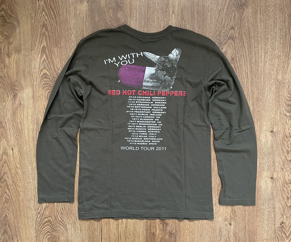 Band Tees Red Hot Chili Peppers World Tour 2011 I M With You T Shirt Hoodie, Sweatshirt | FlexRushtees.com