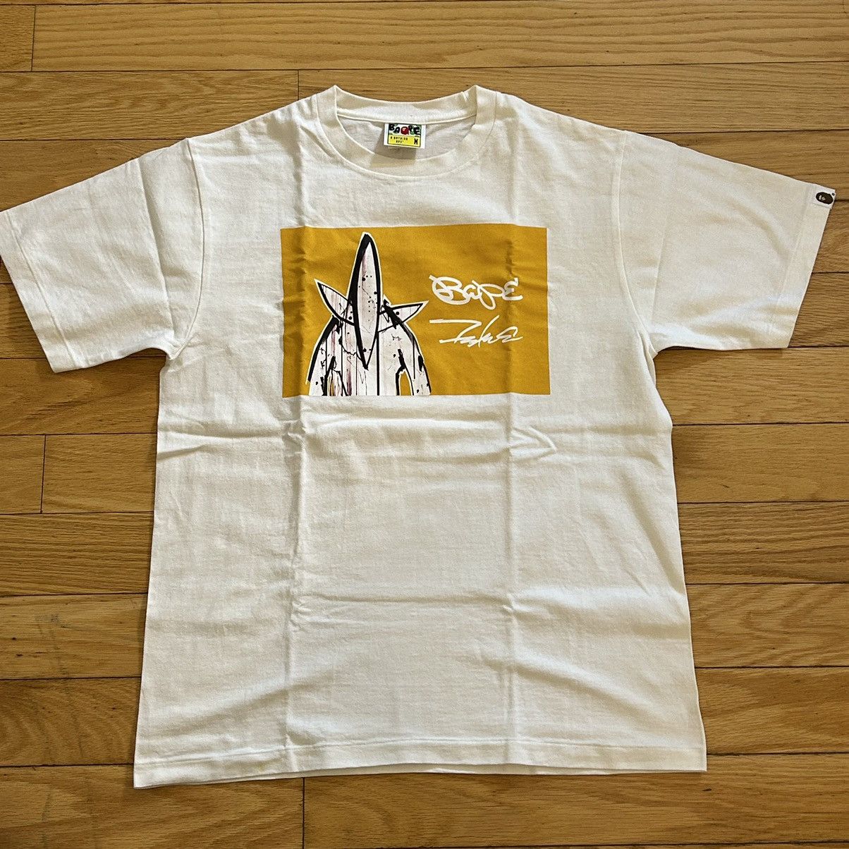 Futura Tee White Medium Mint Condition Hoodie, Sweatshirt | FlexRushtees.com