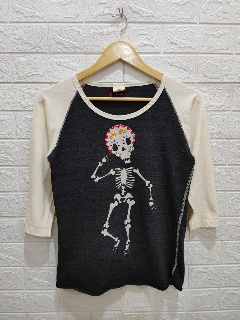 Japanese Brand Spinbox Skeleton Embroidery 3 Quater Tee