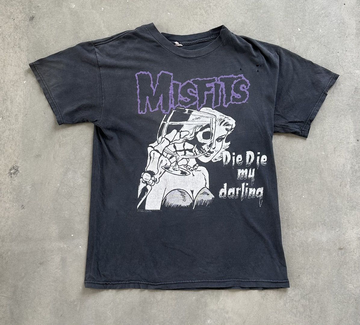 Misfits X Vintage Vibtage 90s Misfits Die Die My Darling Distressed And Faded T-Shirts, Hoodie, Sweatshirt | FlexRushtees.com