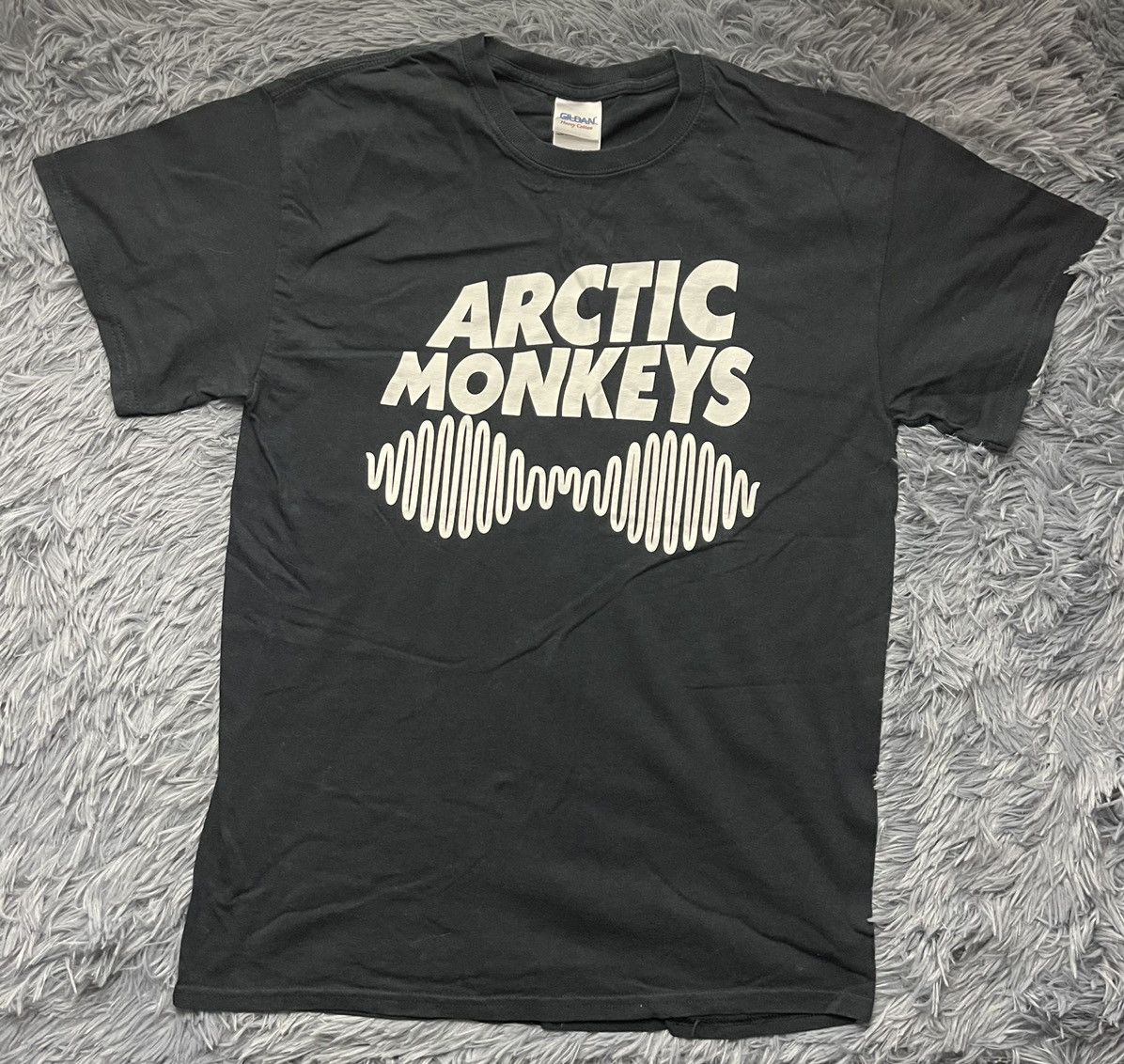 Arctic Monkeys Vintage 00s T Shirt Hoodie, Sweatshirt | FlexRushtees.com