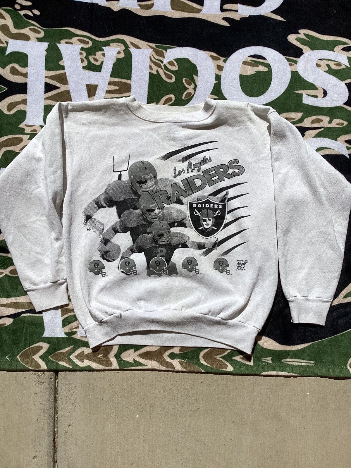Tultex X Vintage Vtg 1990s Los Angeles Raiders Player Helmet Tultex Sweatshrt T-Shirts, Hoodie, Sweatshirt | FlexRushtees.com