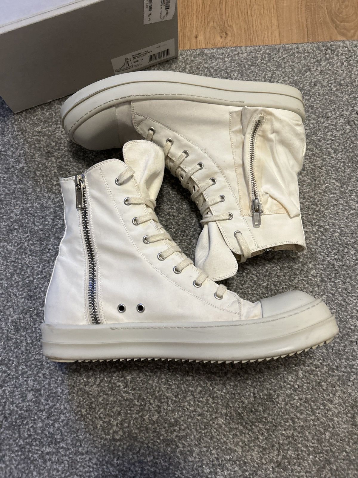Owens Drkshdw Rick Owens Drkshdw Ss20 High Top Canvas Bauhaus Ramones T-Shirts, Hoodie, Sweatshirt | AU16VibeMintTees.com