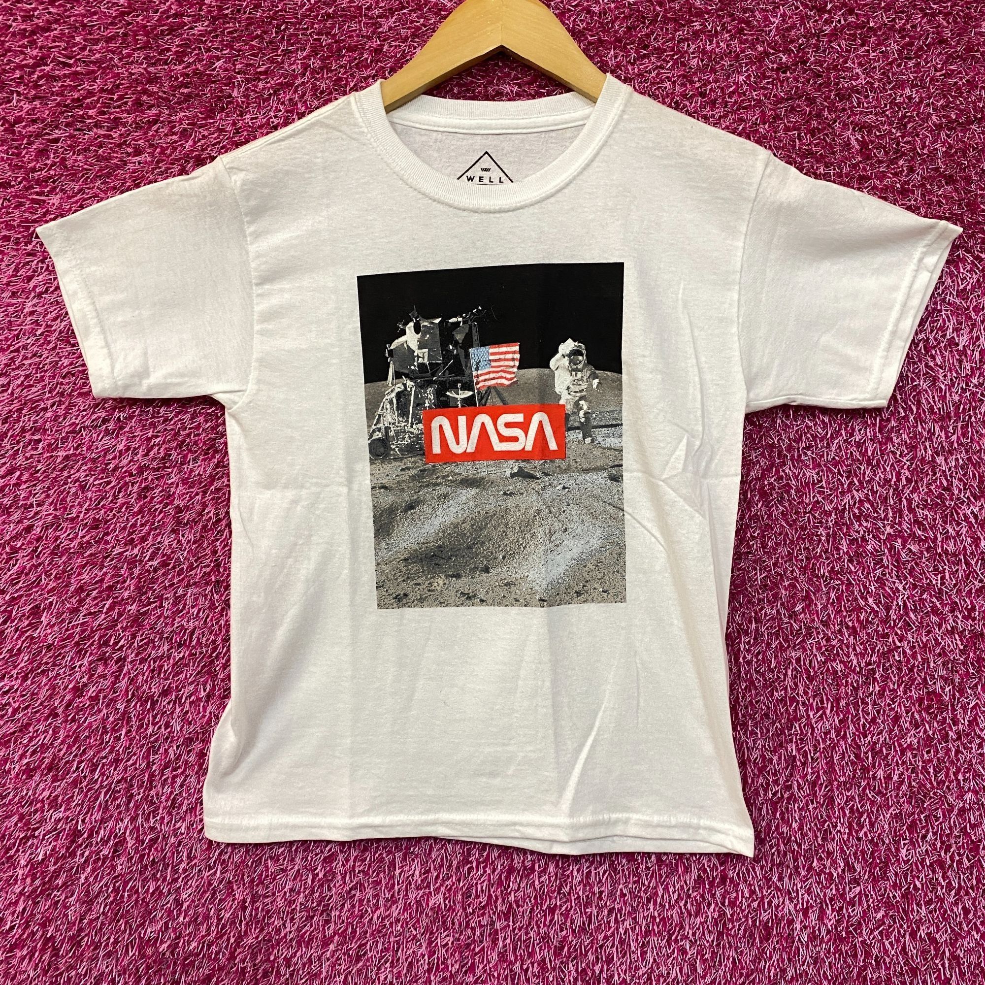 Nasa Moon Landing Graphic Design T Shirt Small