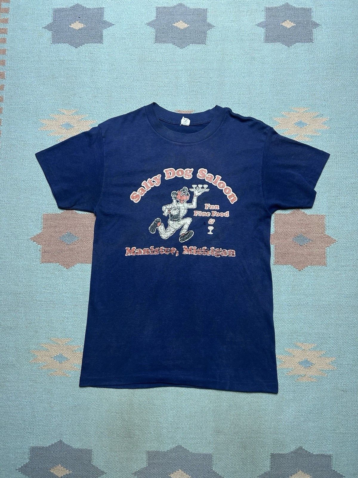 Vintage 70s Graphic T Shirt Salty Dog Saloon Manistee Michigan Bar M