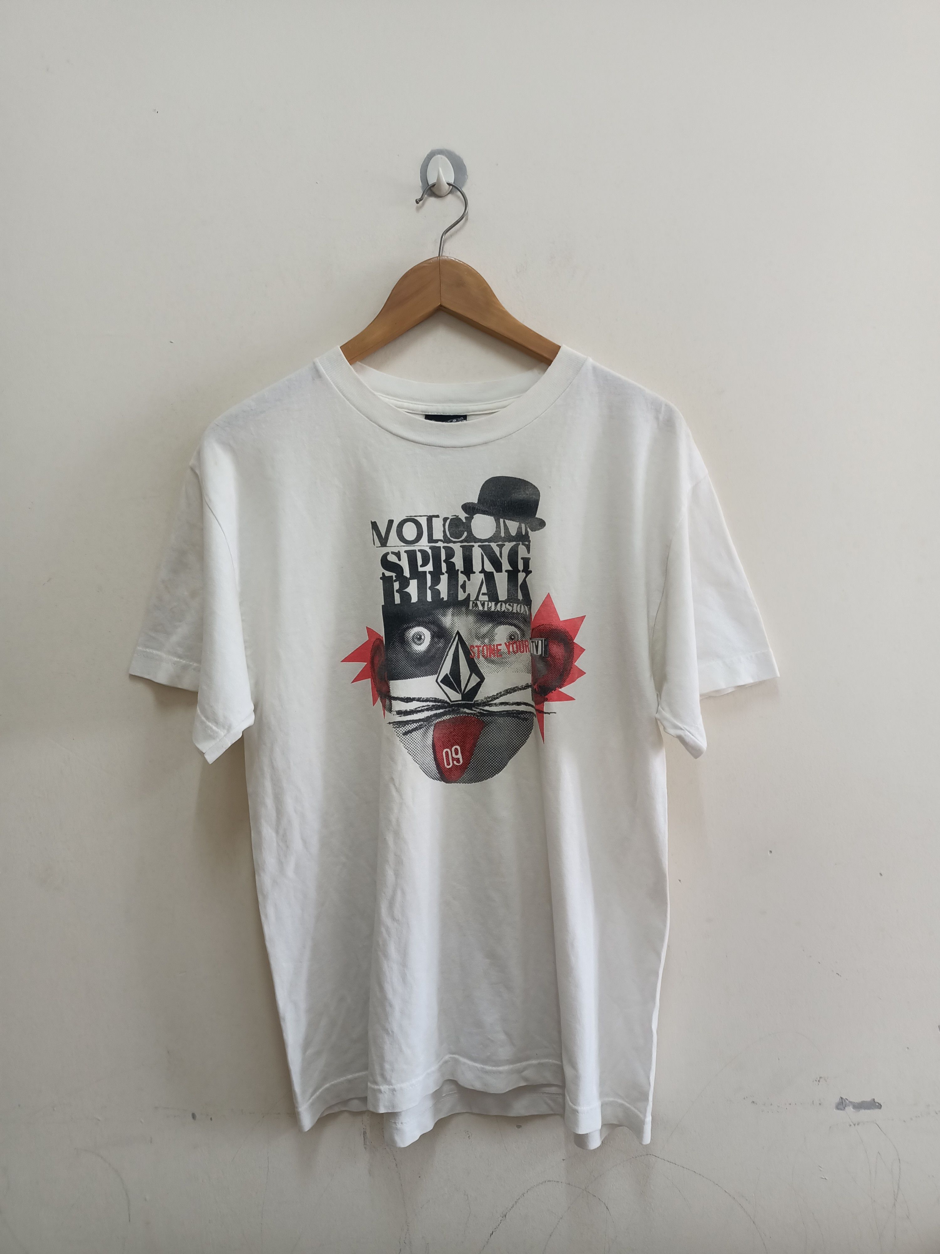 Vintage Volcom Stone Spring Break Explosion Clockwork Orange T-Shirts, Hoodie, Sweatshirt | FlexRushtees.com
