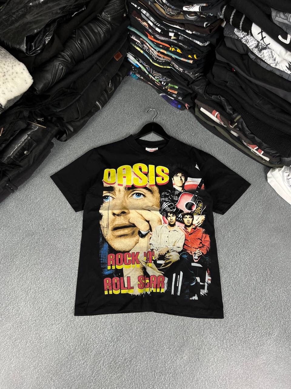Band Tees Oasis Vintage Crazy Print Rare T Shirt Hoodie, Sweatshirt | FlexRushtees.com