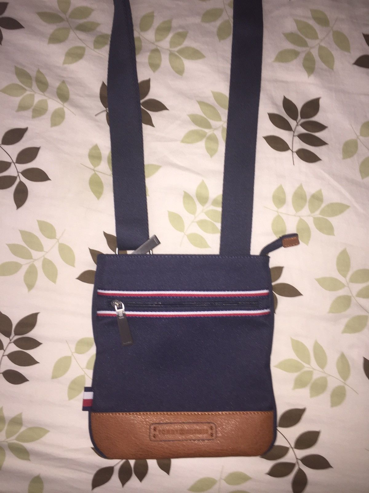 Hilfiger Tommy Hilfiger Side Bag T-Shirts, Hoodie, Sweatshirt | AU16VibeMintTees.com