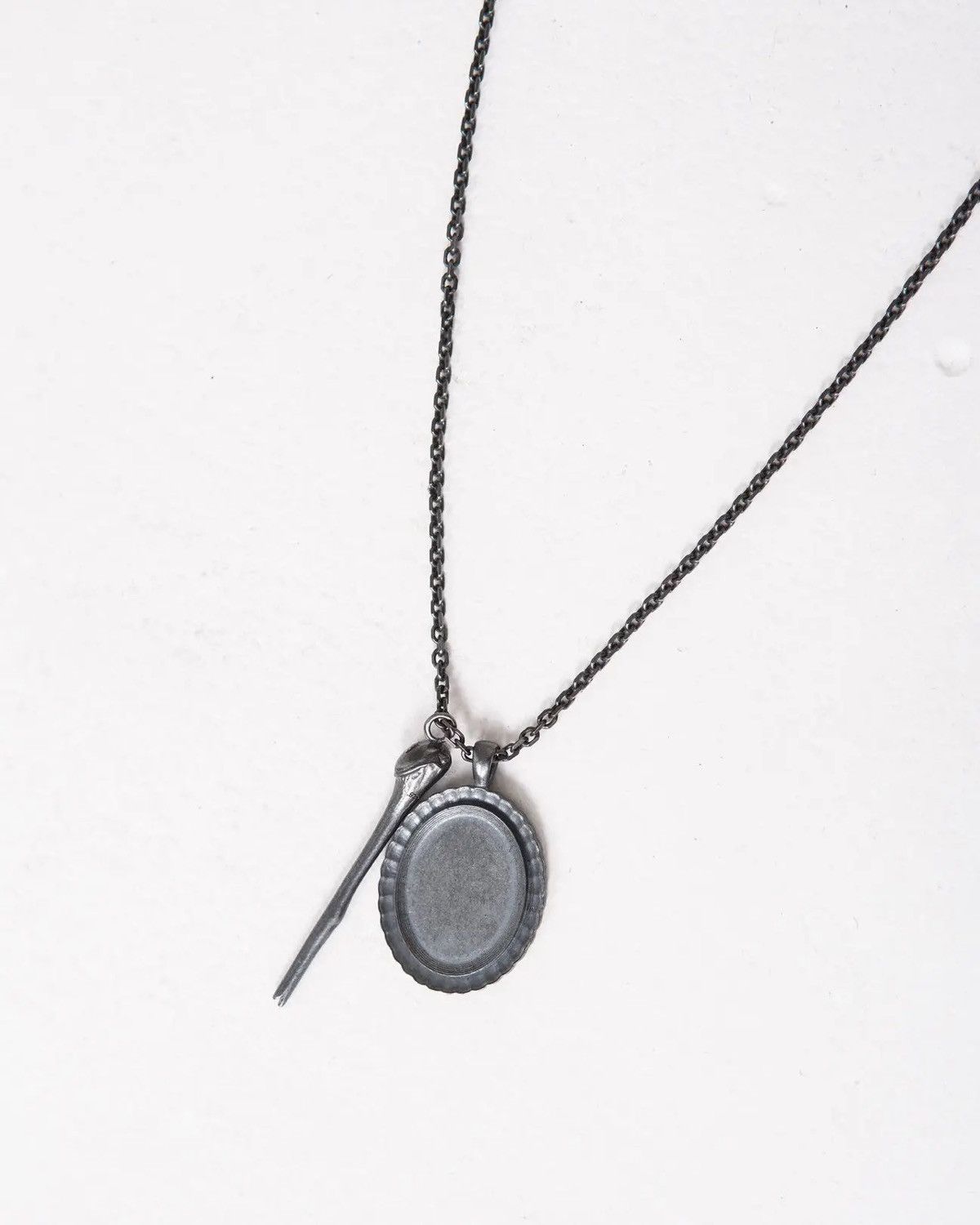 Staatsballett Looking To Purchase Staatsballet Trail Offerings Necklace T-Shirts, Hoodie, Sweatshirt | FlexRushtees.com