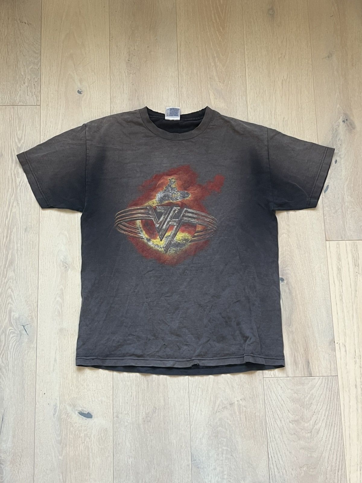 Band Tees Vintage Van Halen Large T Shirt 2004 Tour Hoodie, Sweatshirt | FlexRushtees.com