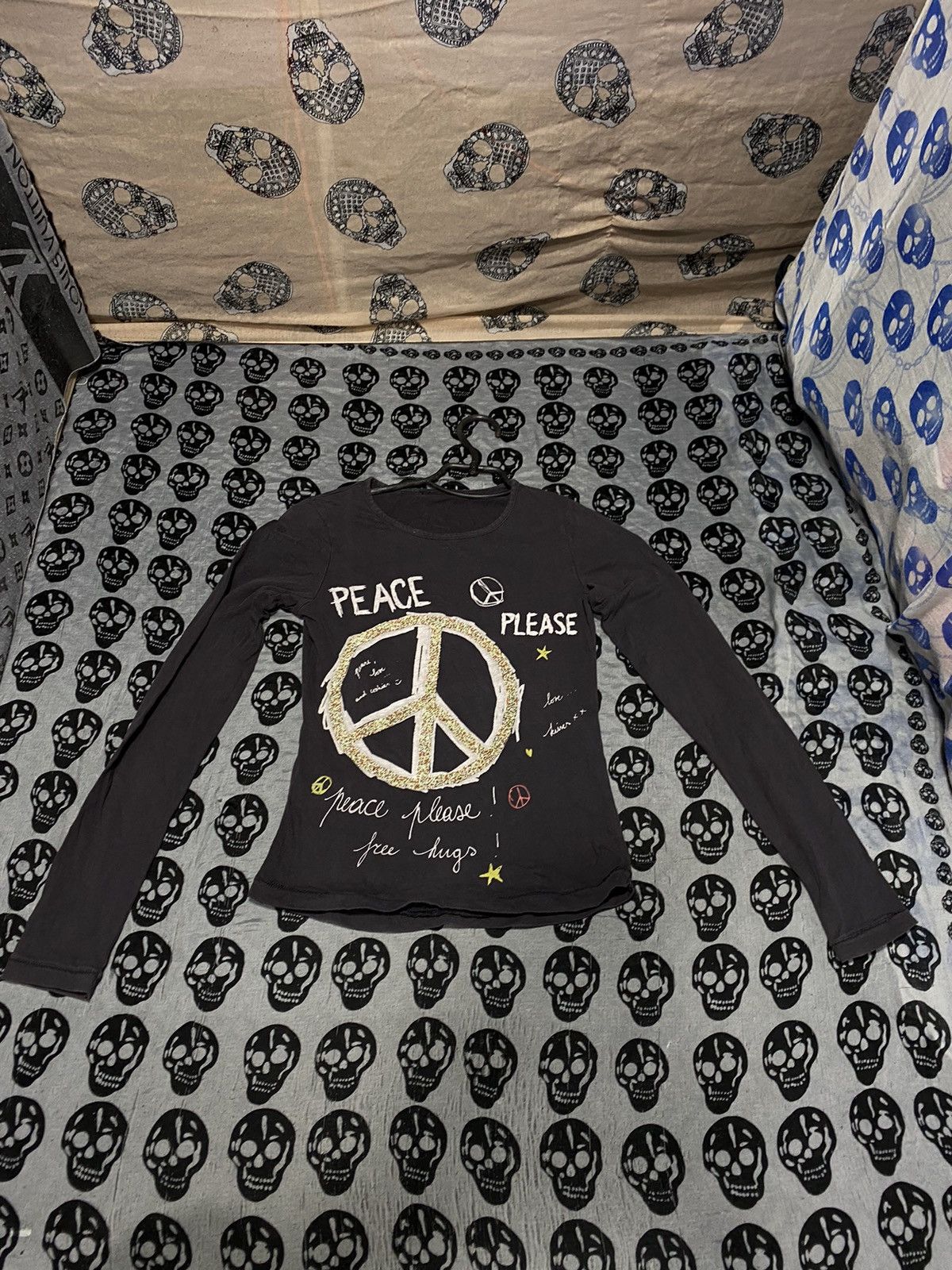 Japanese Brand X Pleasures Pleasures Sherpa Deep Pile Grateful Dead Dancing Bears Zi T-Shirts, Hoodie, Sweatshirt