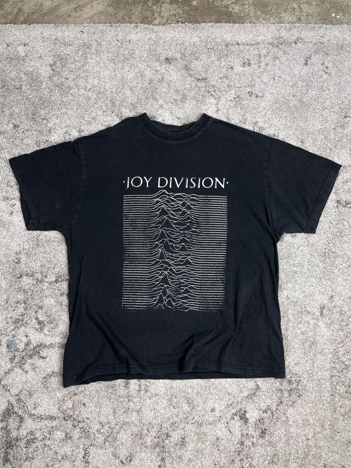 Band Tees Joy Division Unknown Pleasures Faded Vintage Rare Tee 012 Hoodie, Sweatshirt | FlexRushtees.com