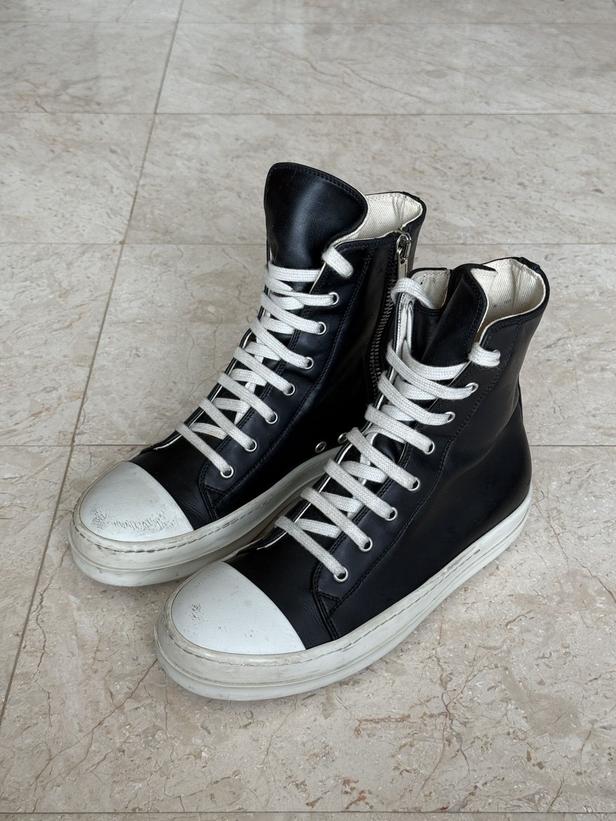 Owens Drkshdw Rick Owens Ramones Eu39 T-Shirts, Hoodie, Sweatshirt | AU16VibeMintTees.com