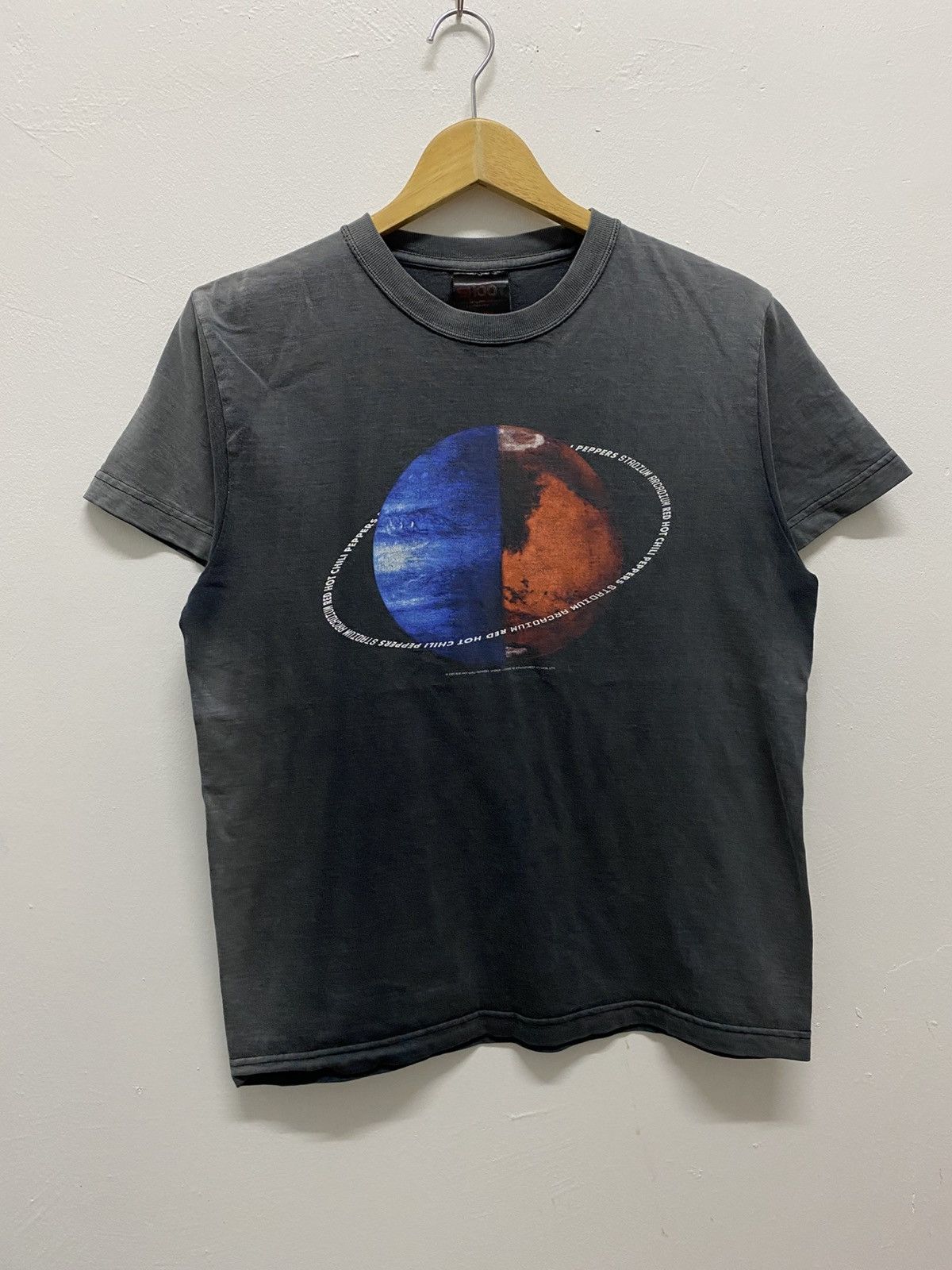 Vintage Last Drop 2007 Red Hot Chili Peppers Stadium Arcadium Tour T-Shirts, Hoodie, Sweatshirt | FlexRushtees.com