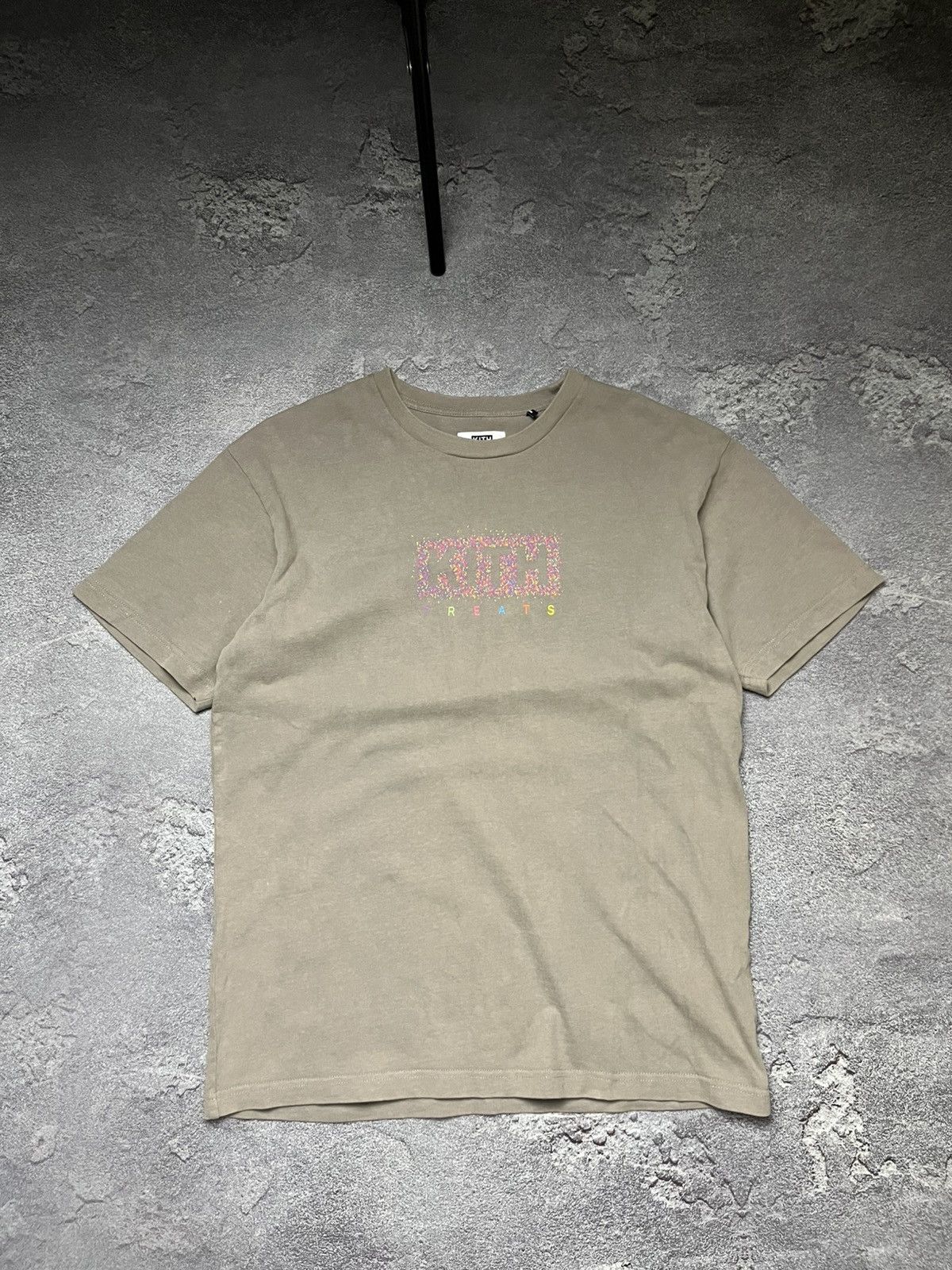 Kith Treats Sprinkle Tee Box Logo Medium Hoodie, Sweatshirt | FlexRushtees.com